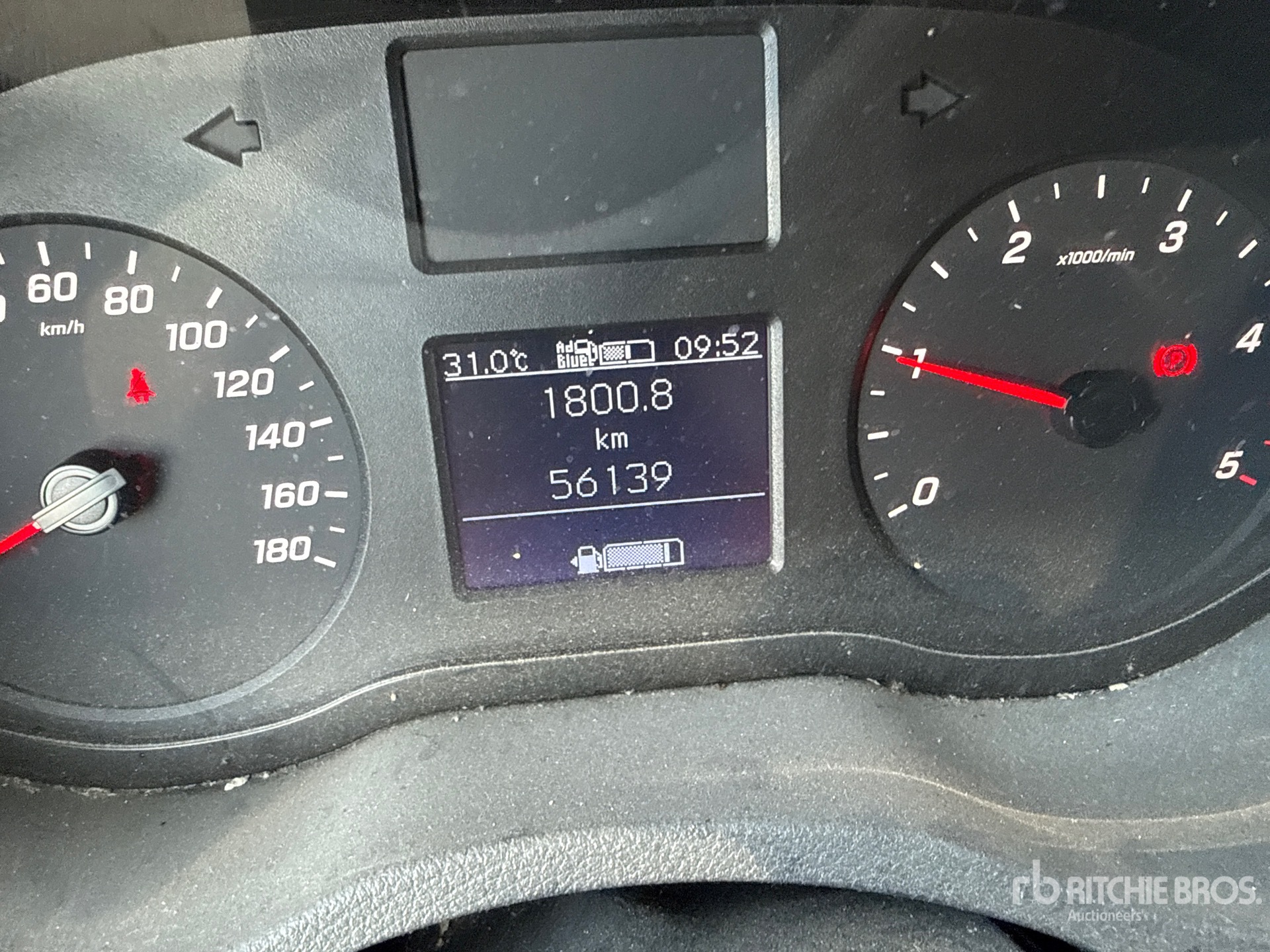 2024 Mercedes-Benz SPRINTER 211 CD