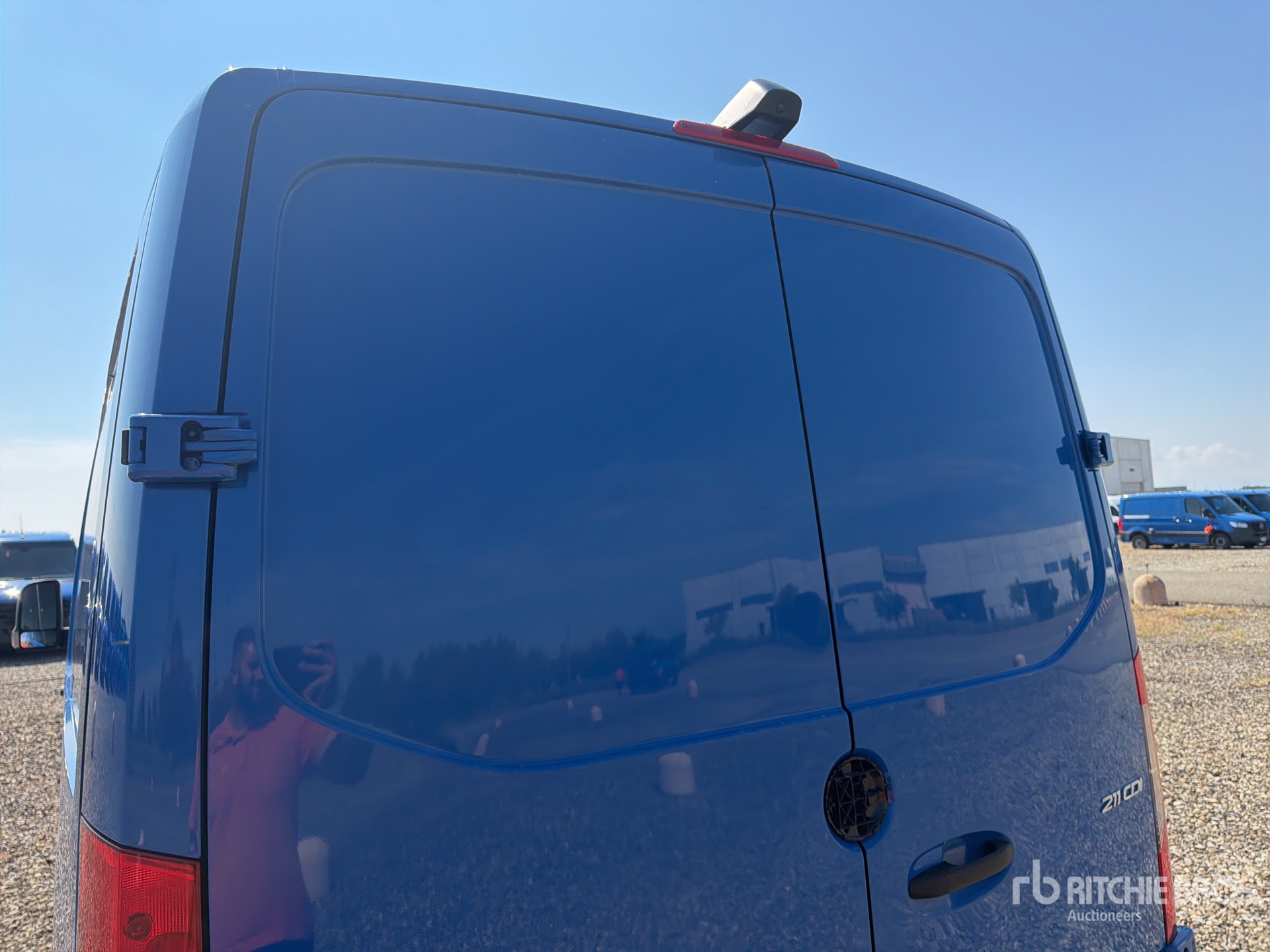 2024 Mercedes-Benz SPRINTER 211 CD