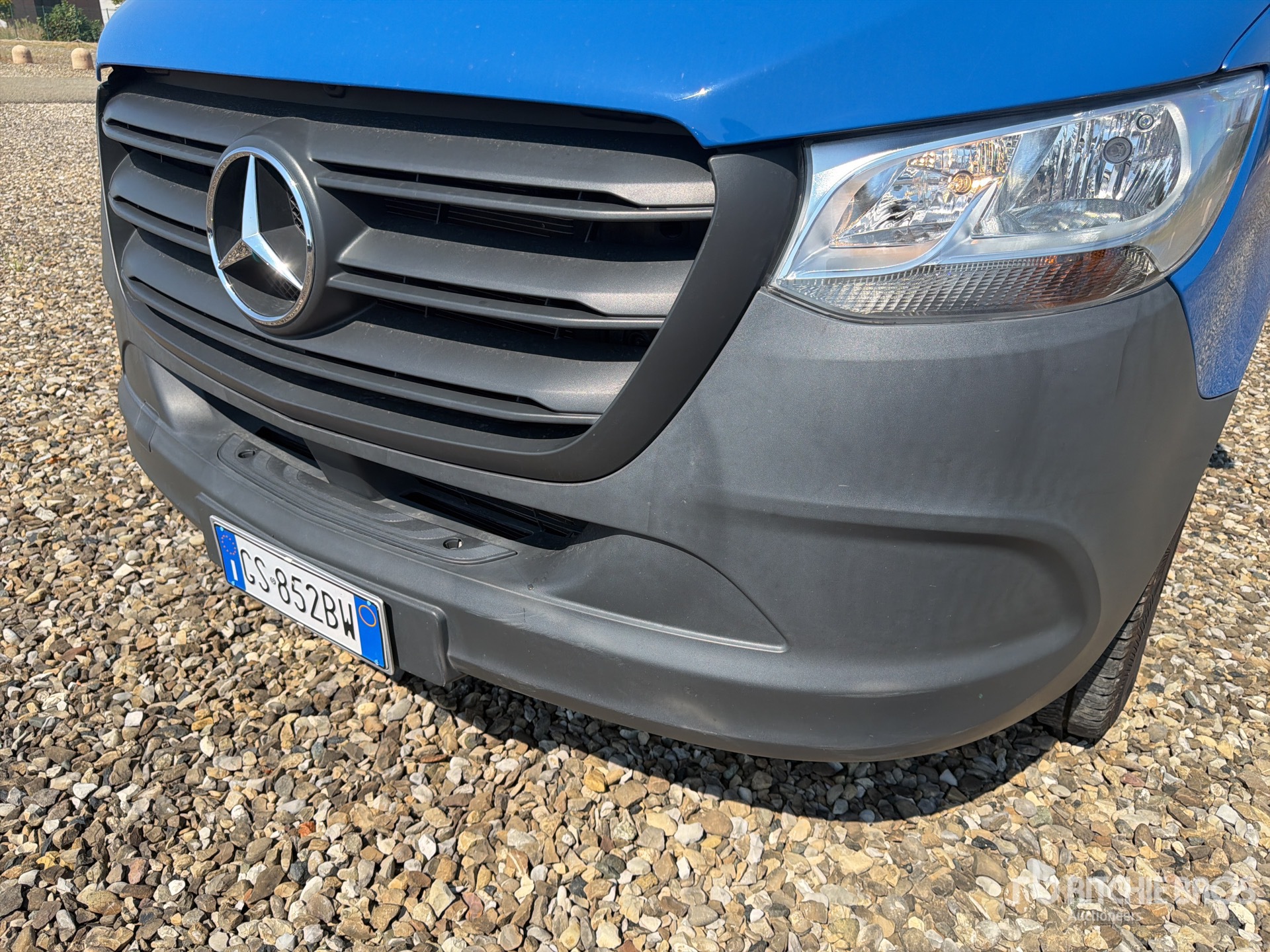 2024 Mercedes-Benz SPRINTER 211 CD