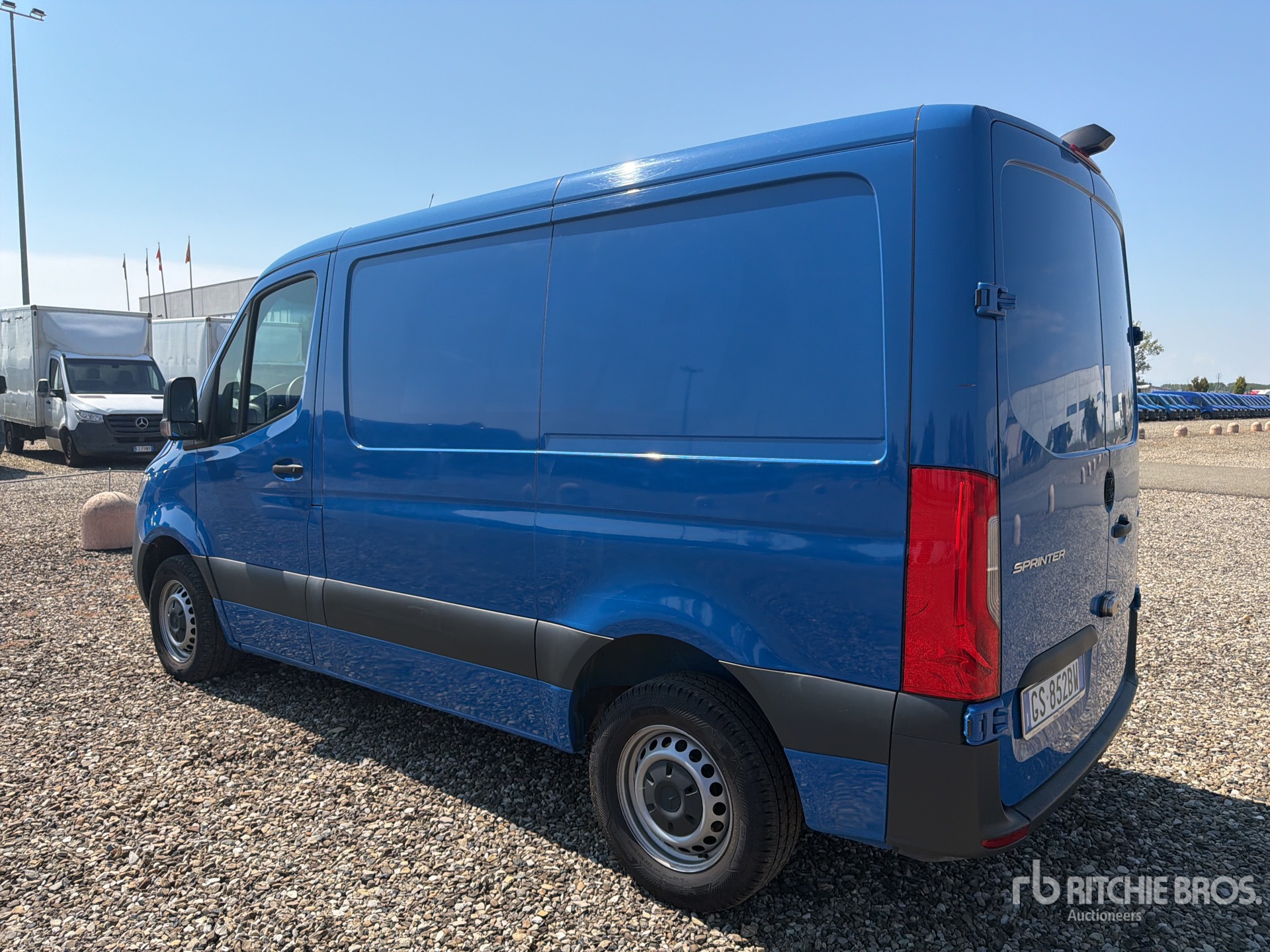 2024 Mercedes-Benz SPRINTER 211 CD