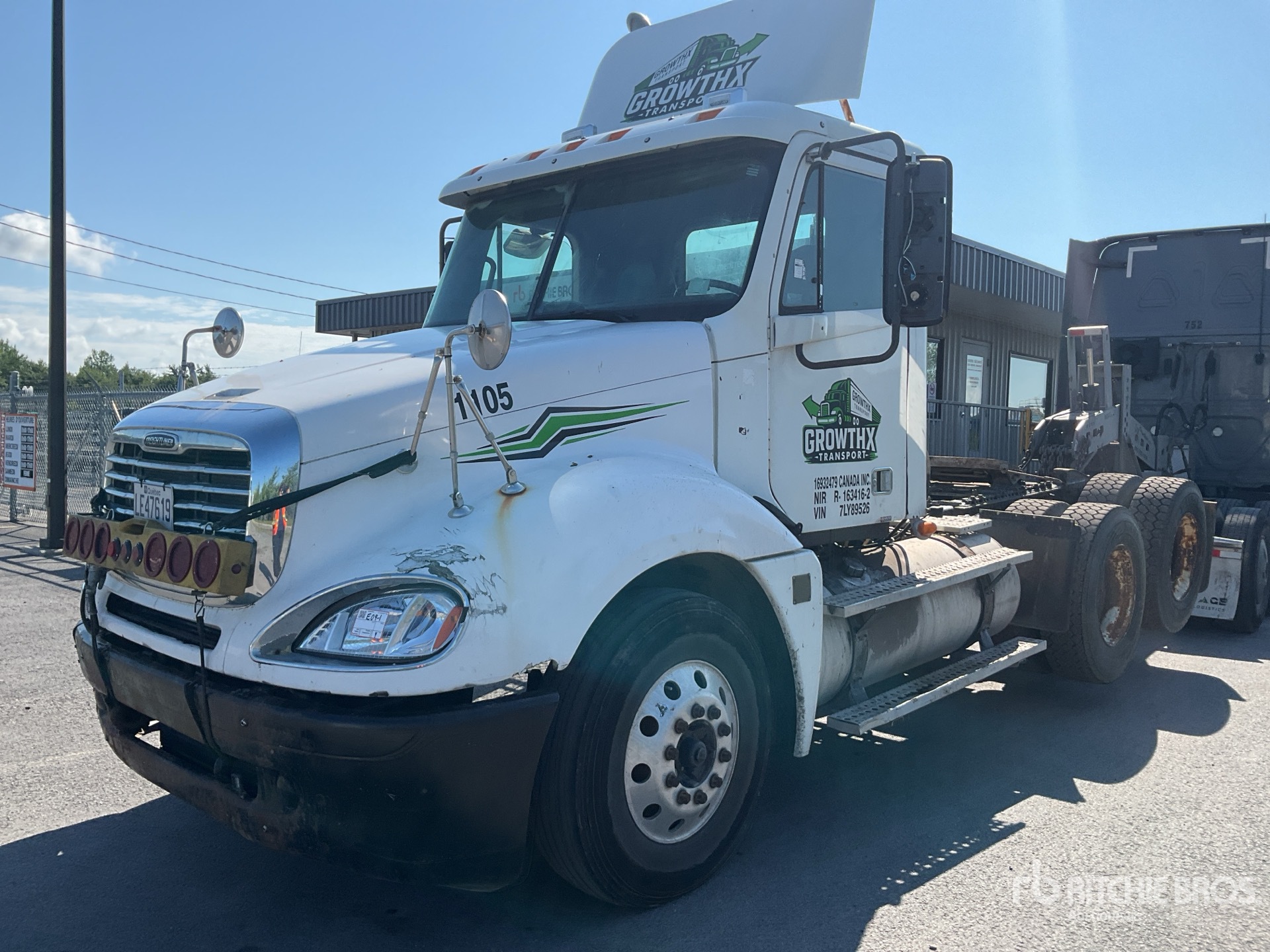 2007 Freightliner Columbia 120