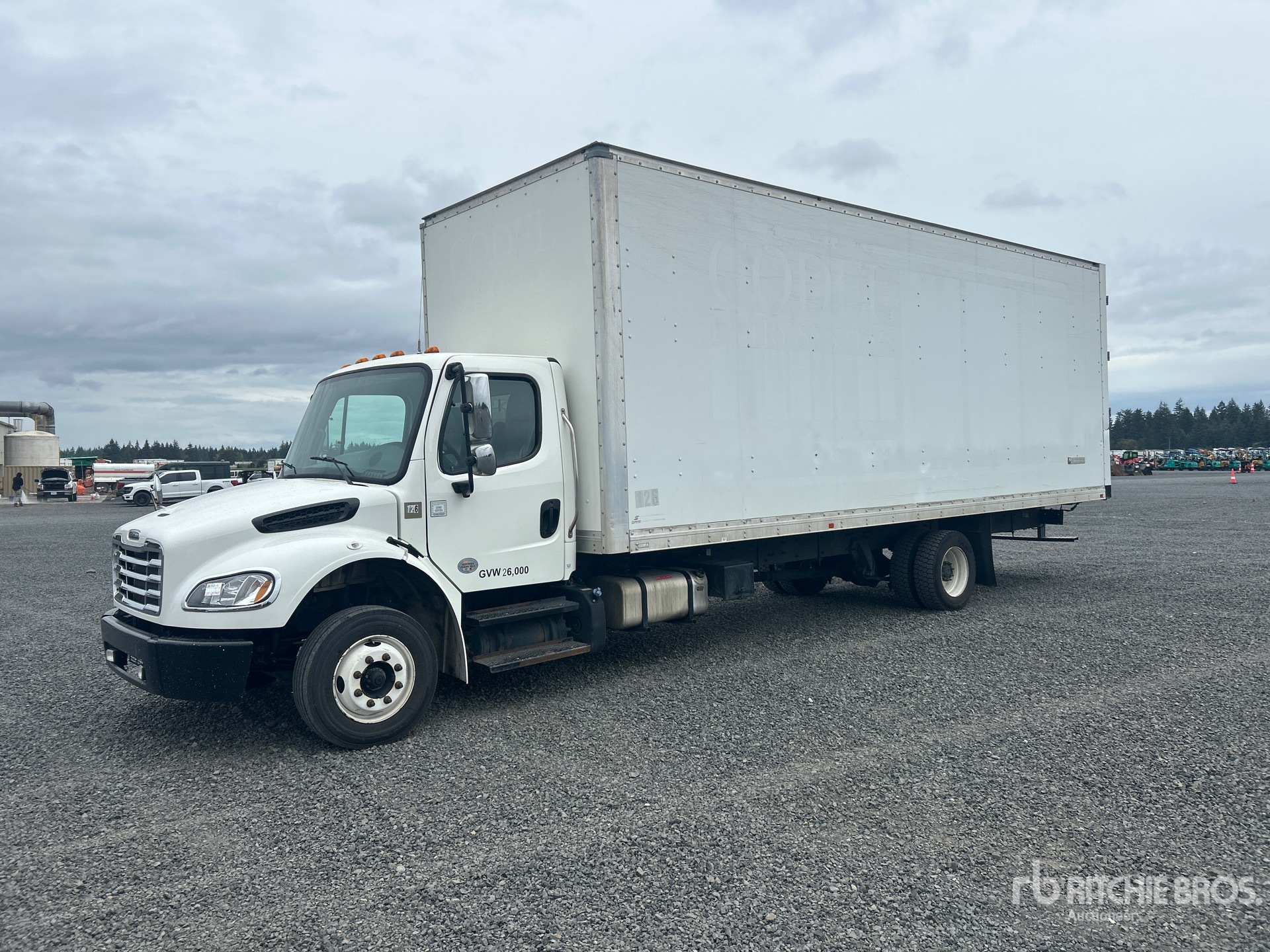 2020 Freightliner M2106