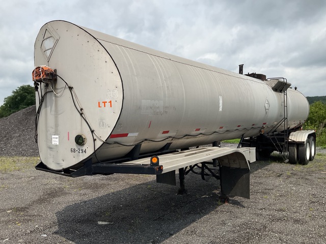 1973 Etnyre 6750 gal T/A Tanker Trailer 1973 Etnyre 6750 gal T/A Tanker Trailer