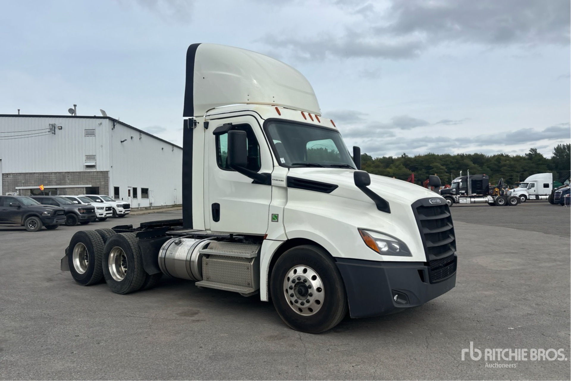 2019 Freightliner CASCADIA 126