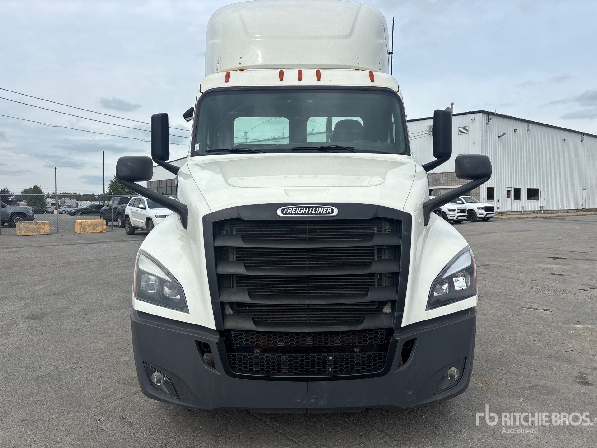 2019 Freightliner CASCADIA 126