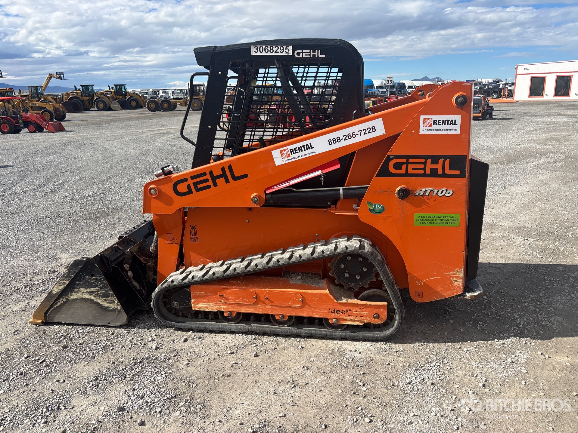 2021 Gehl RT105
