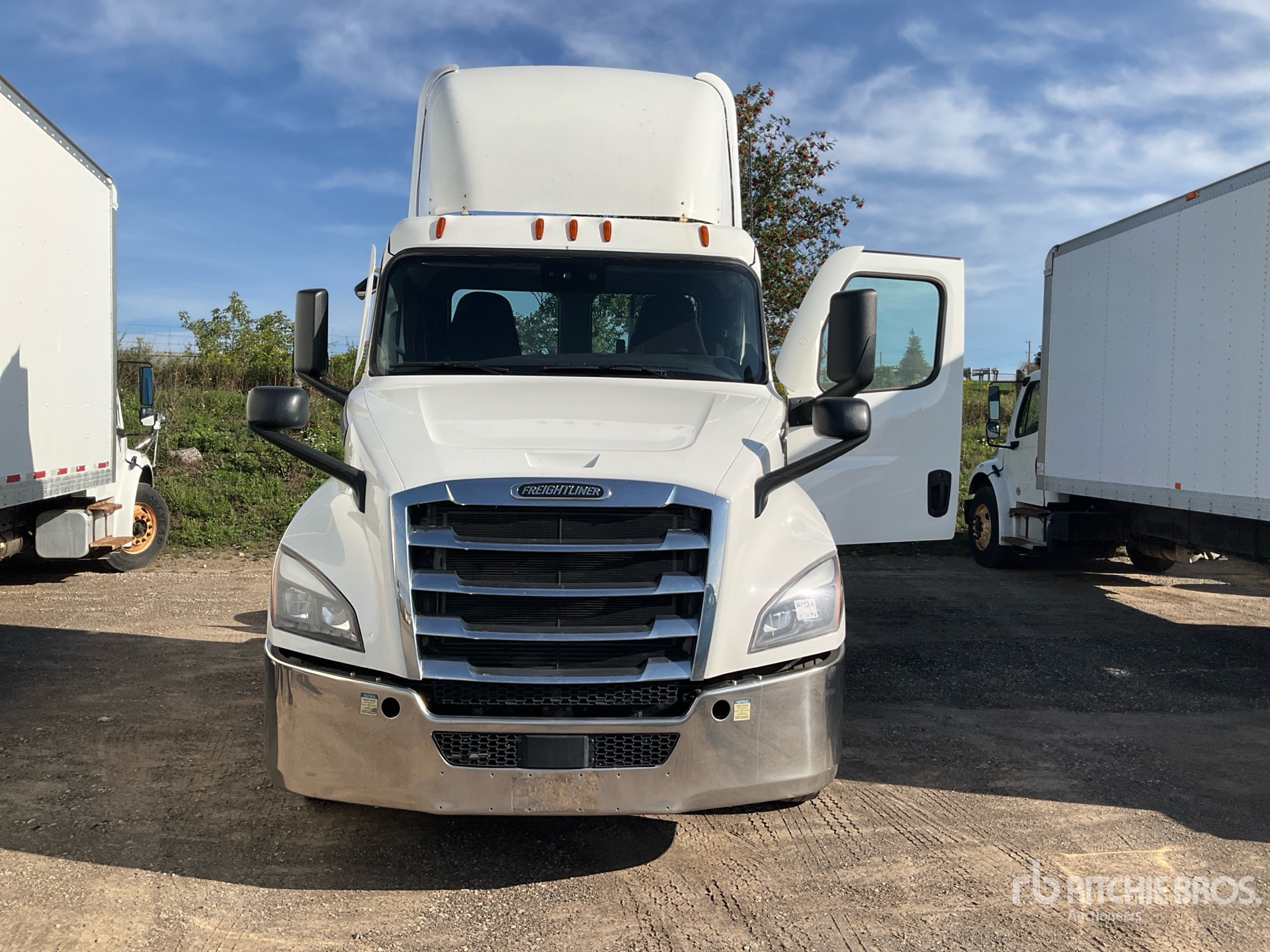 2023 Freightliner CASCADIA 126