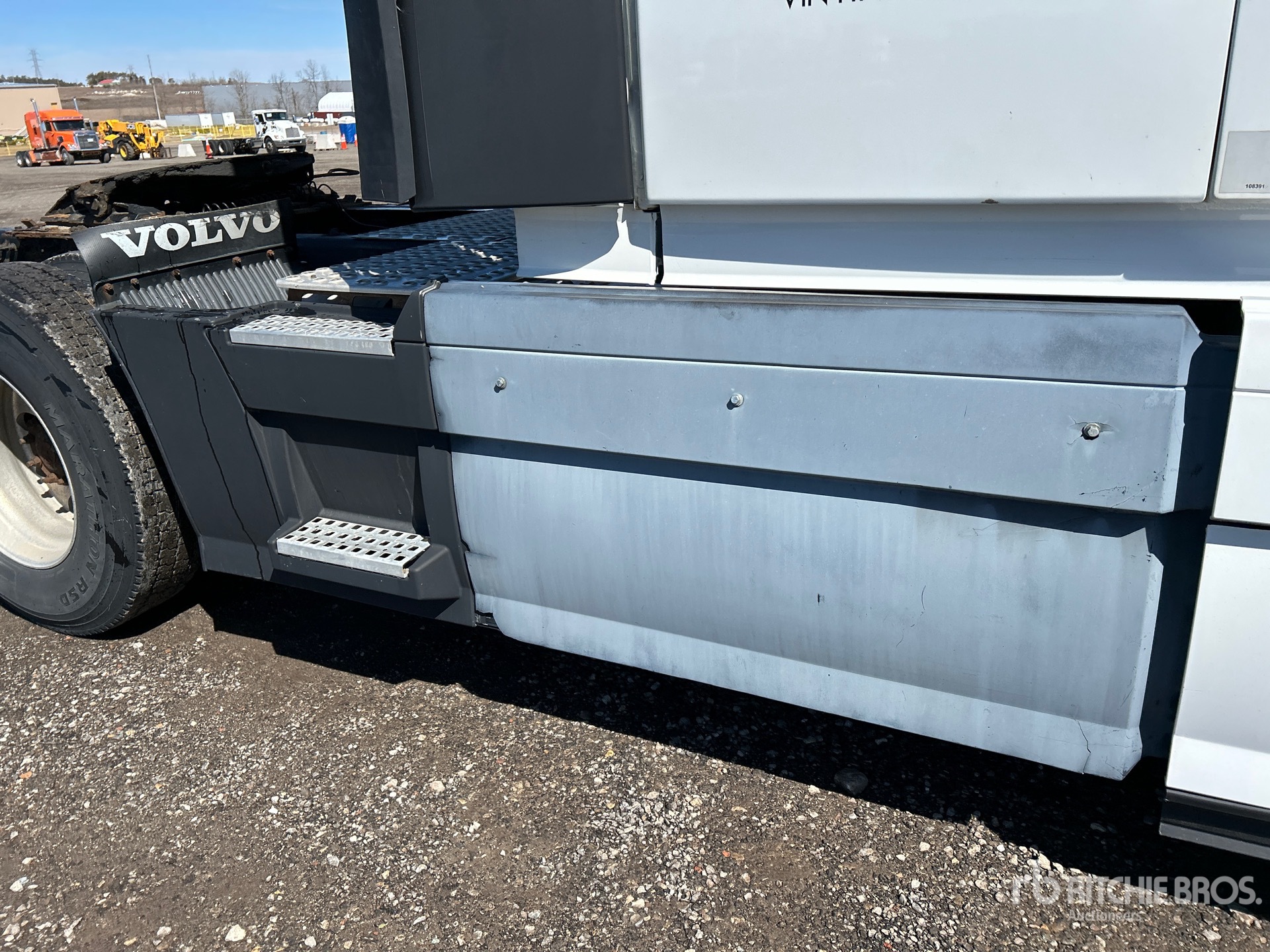 2017 Volvo VNL