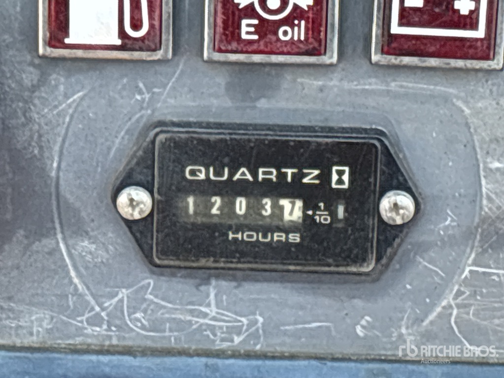 General Appearance with Hour Meter / Odometer