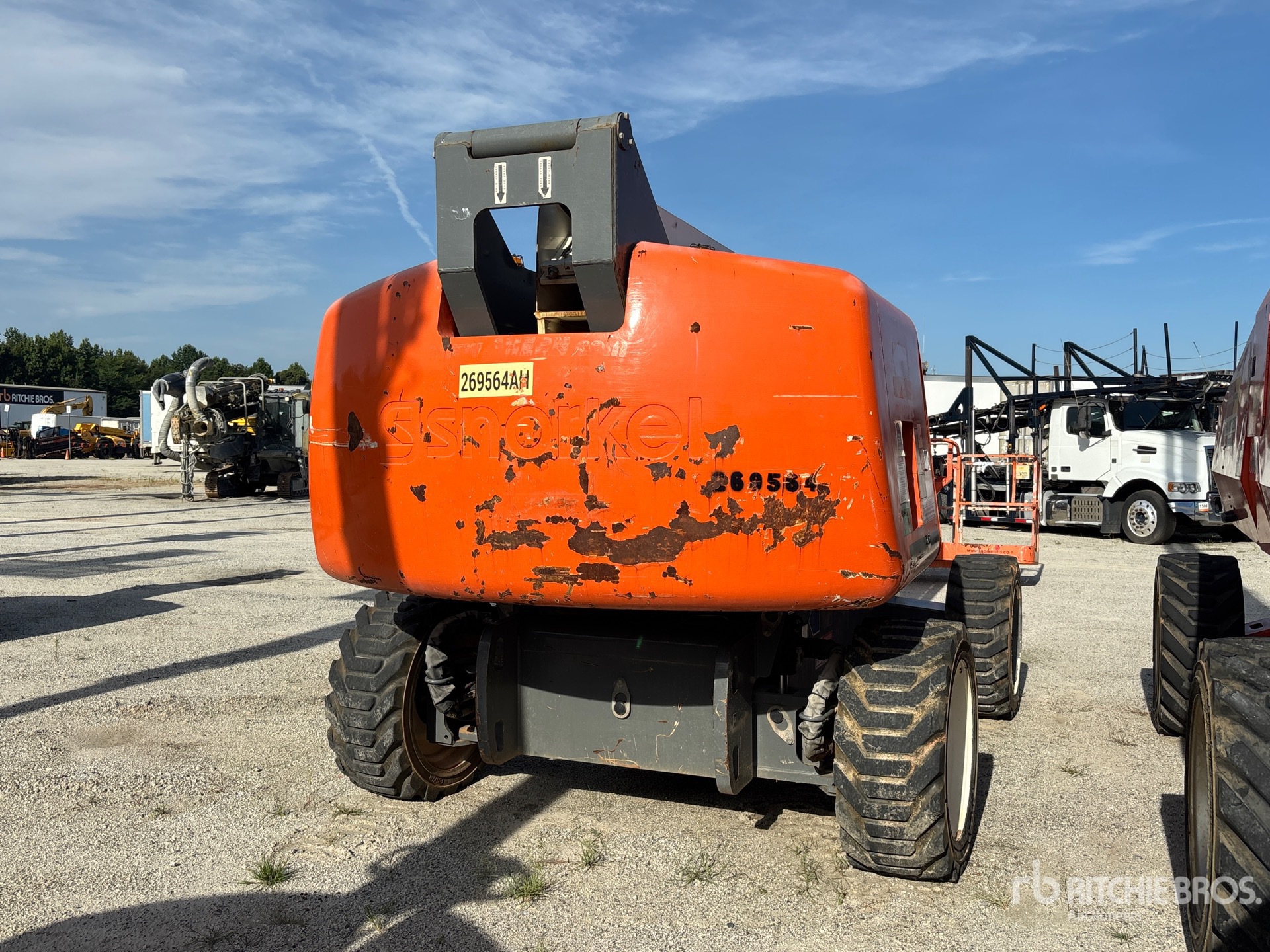 General Appearance with Picture, Right Rear Corner