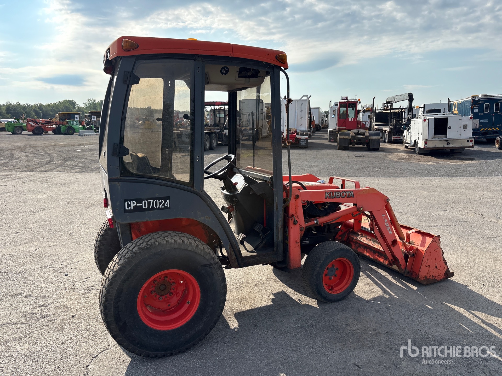 Kubota B2410HSD