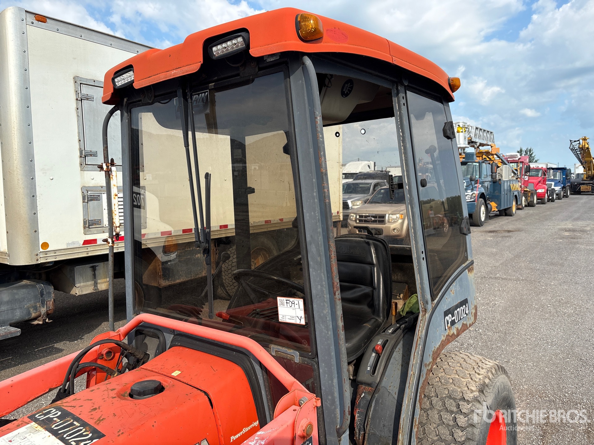 Kubota B2410HSD