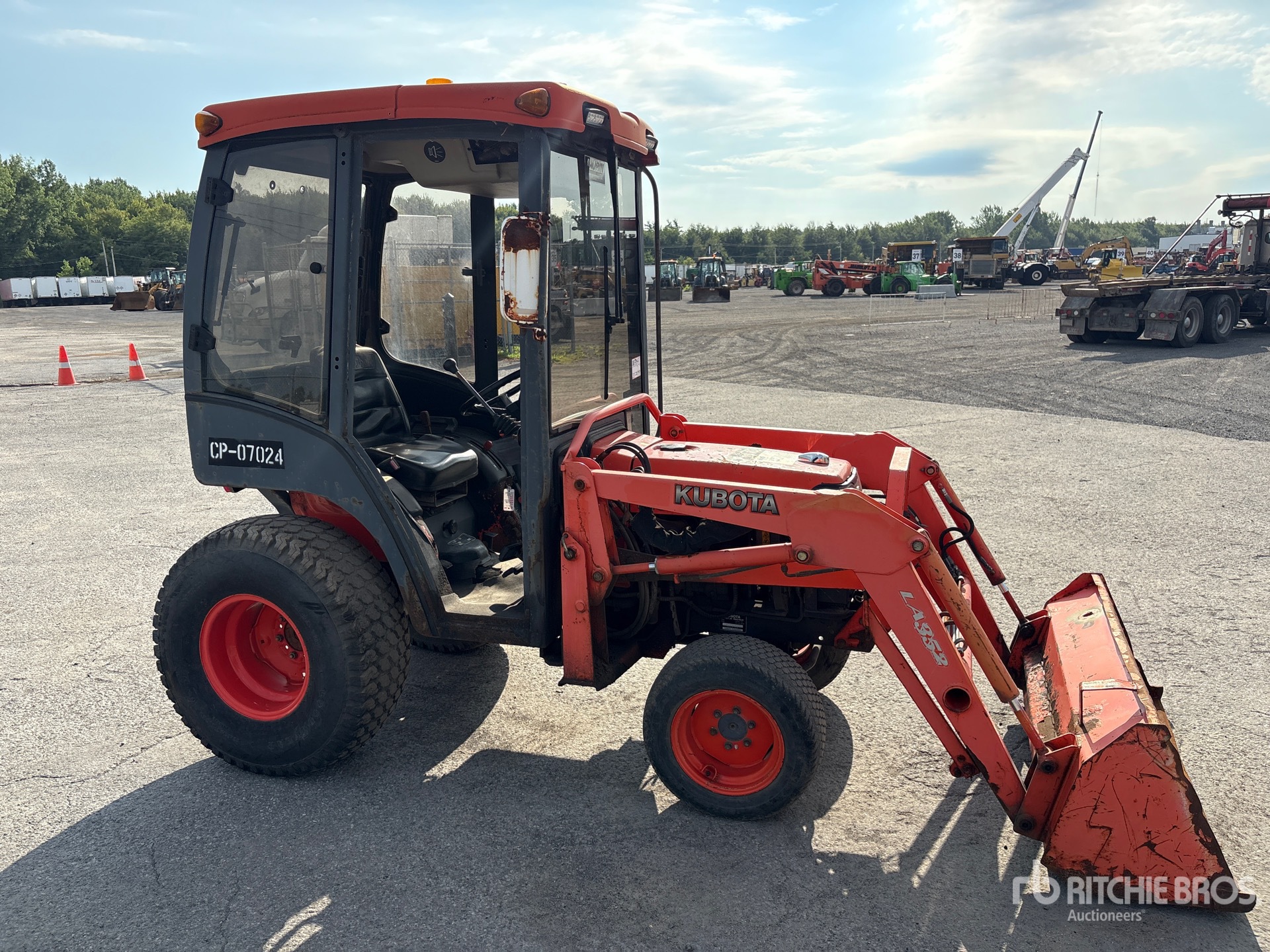 Kubota B2410HSD