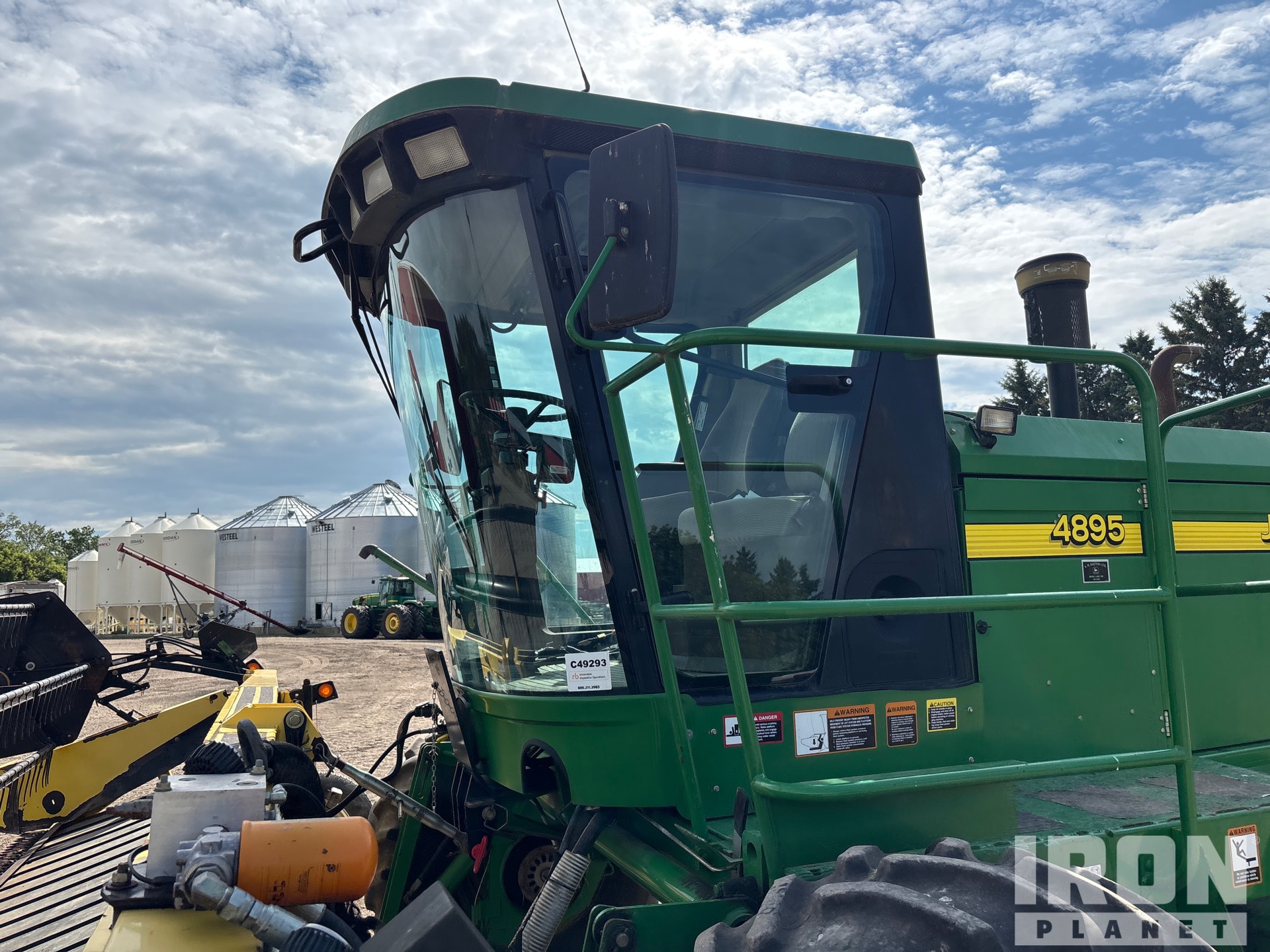 2004 John Deere 4895
