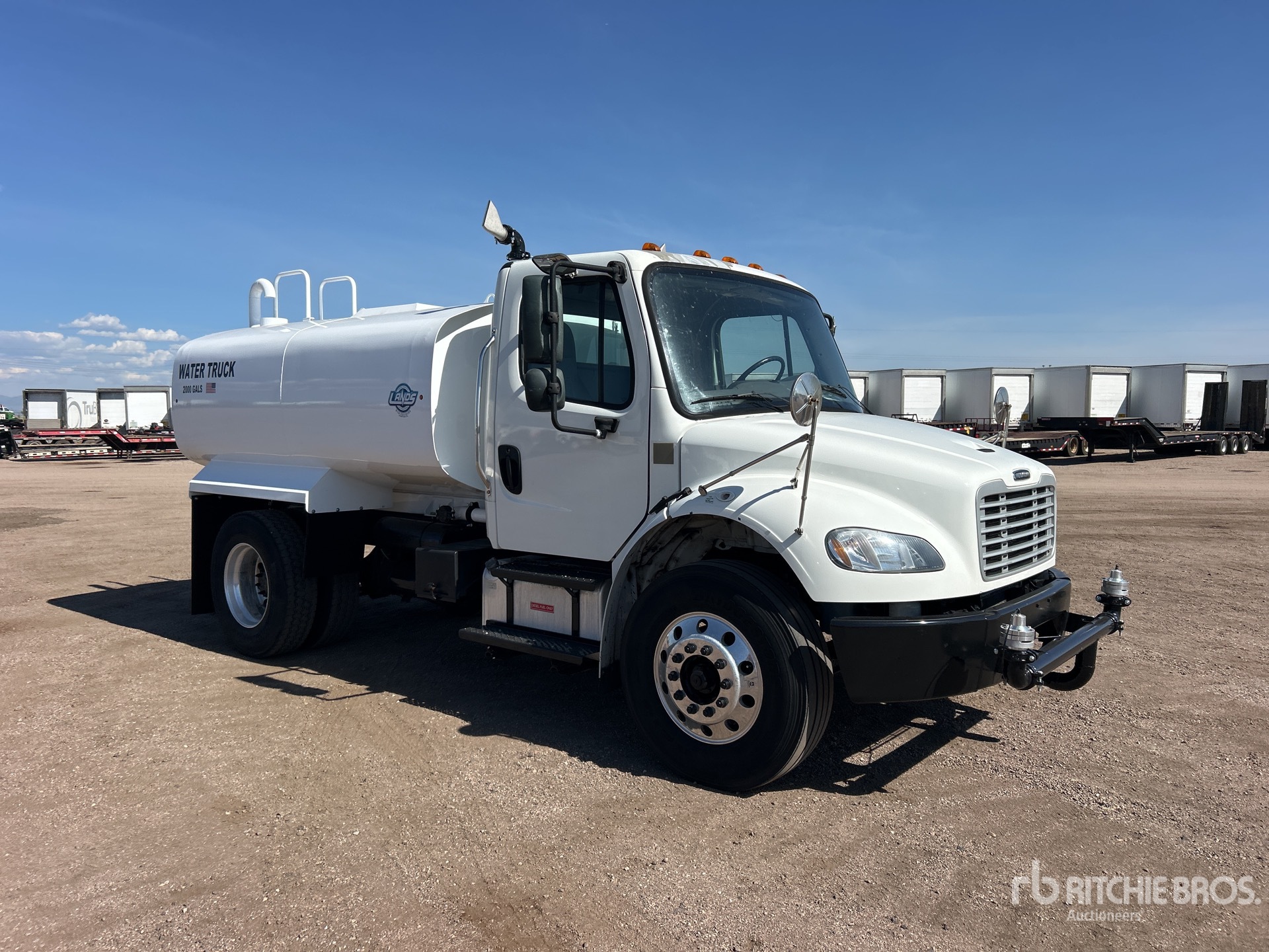 2019 Freightliner 2000 gal 4x2