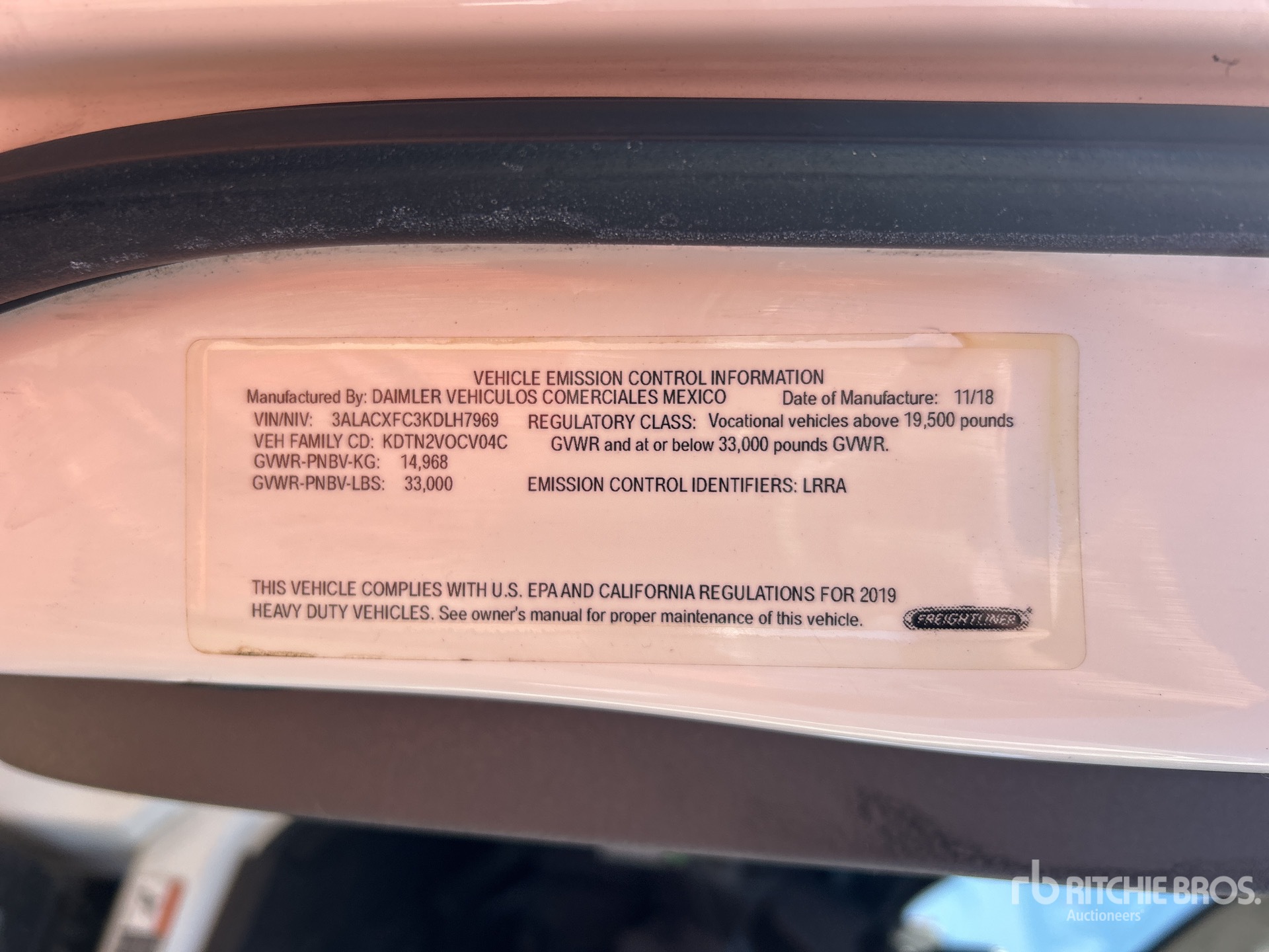 2019 Freightliner 2000 gal 4x2