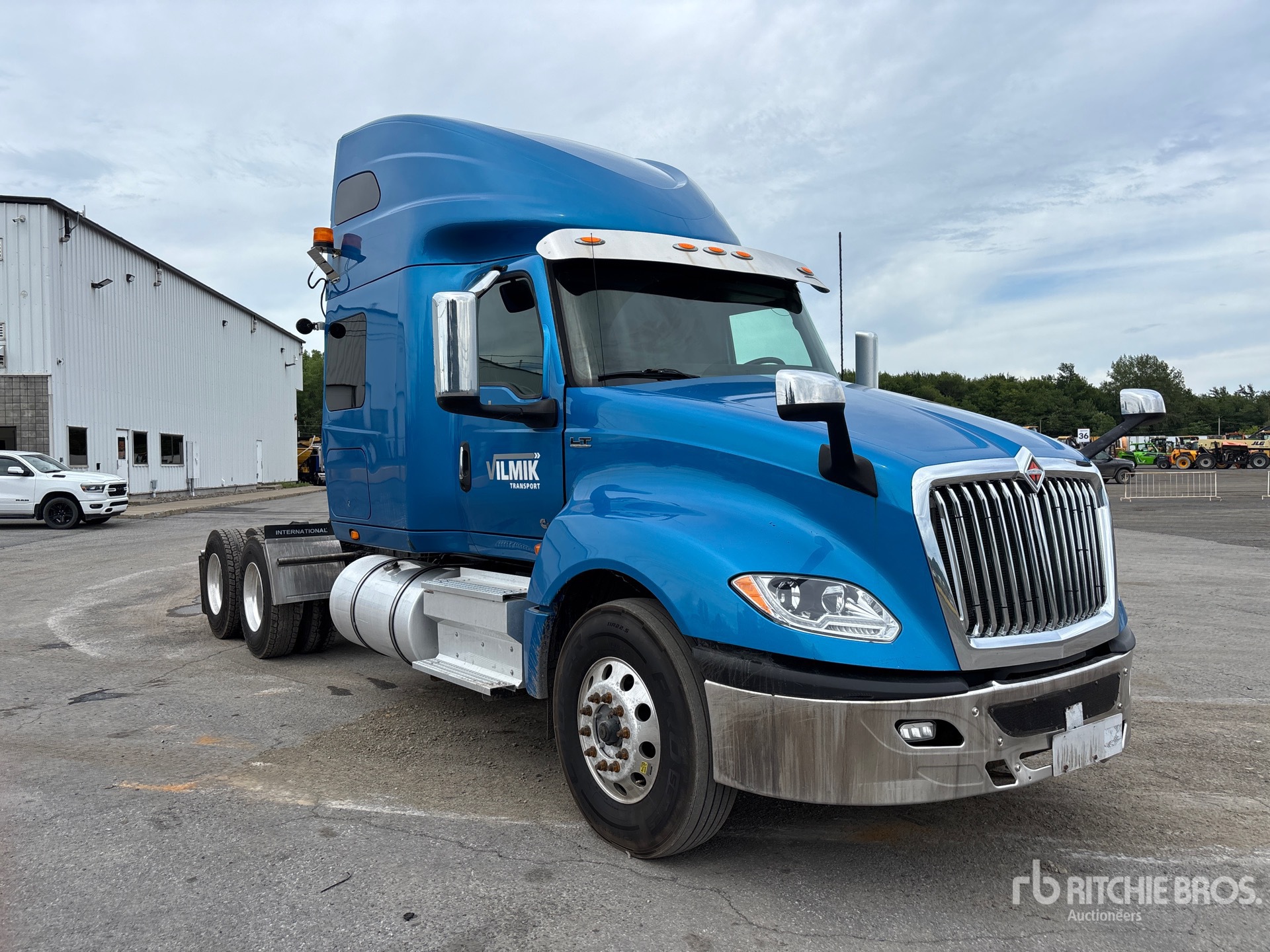 2019 International LT625