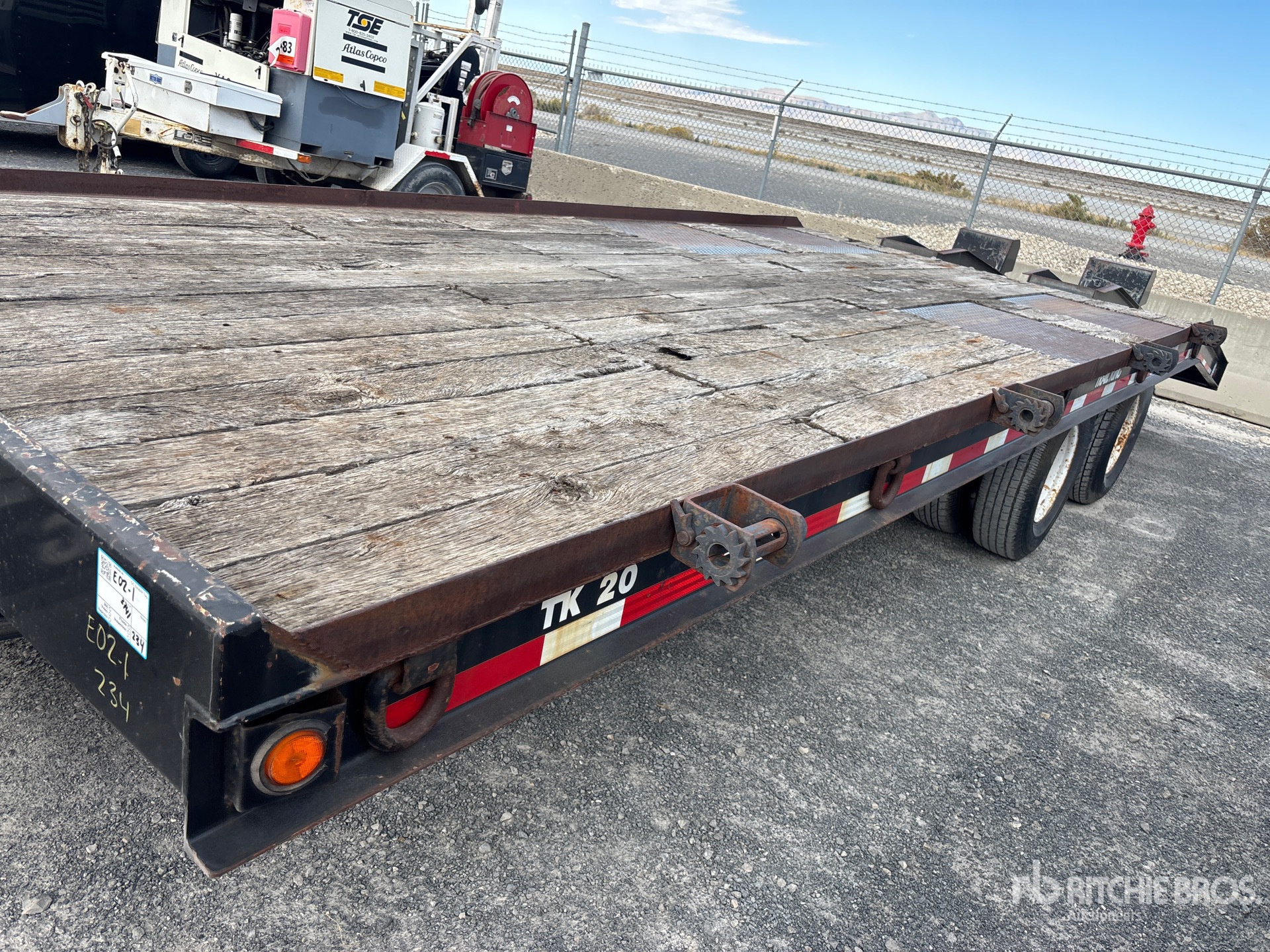 2006 Trail King TK20-2400