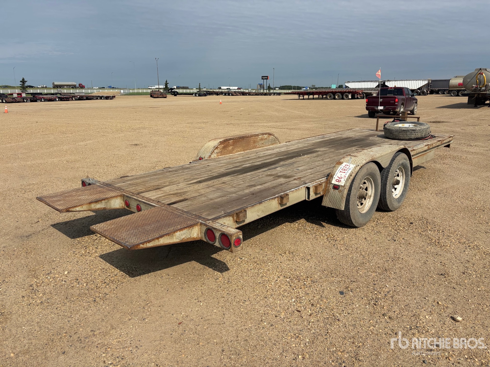 General Appearance with Picture, Right Rear Corner