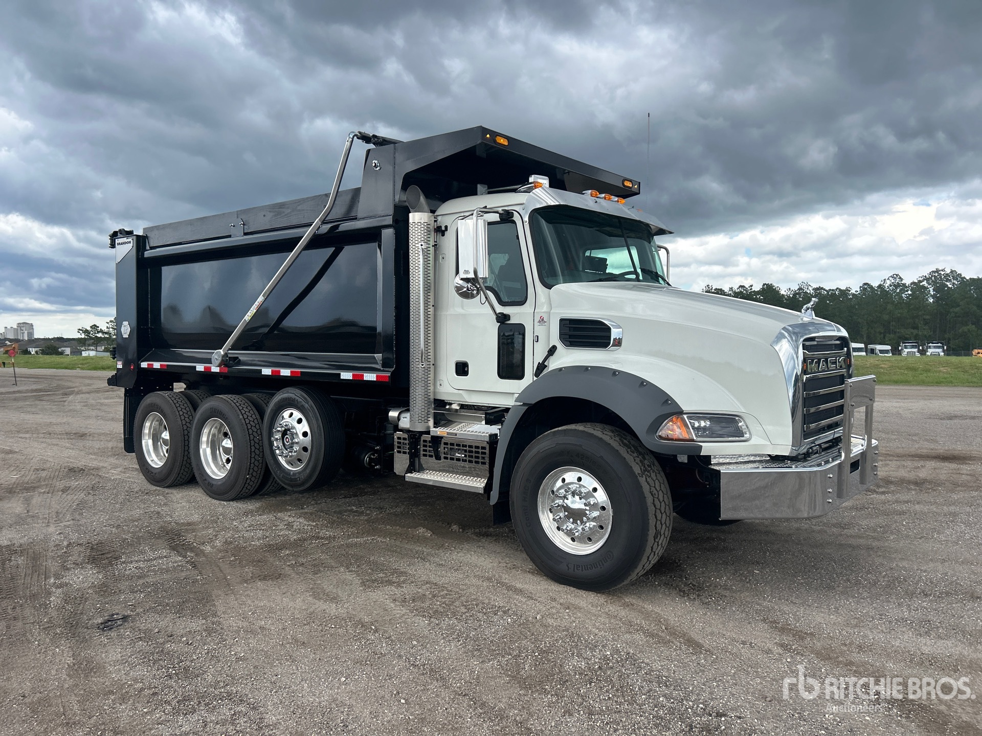 2026 Mack GR64B