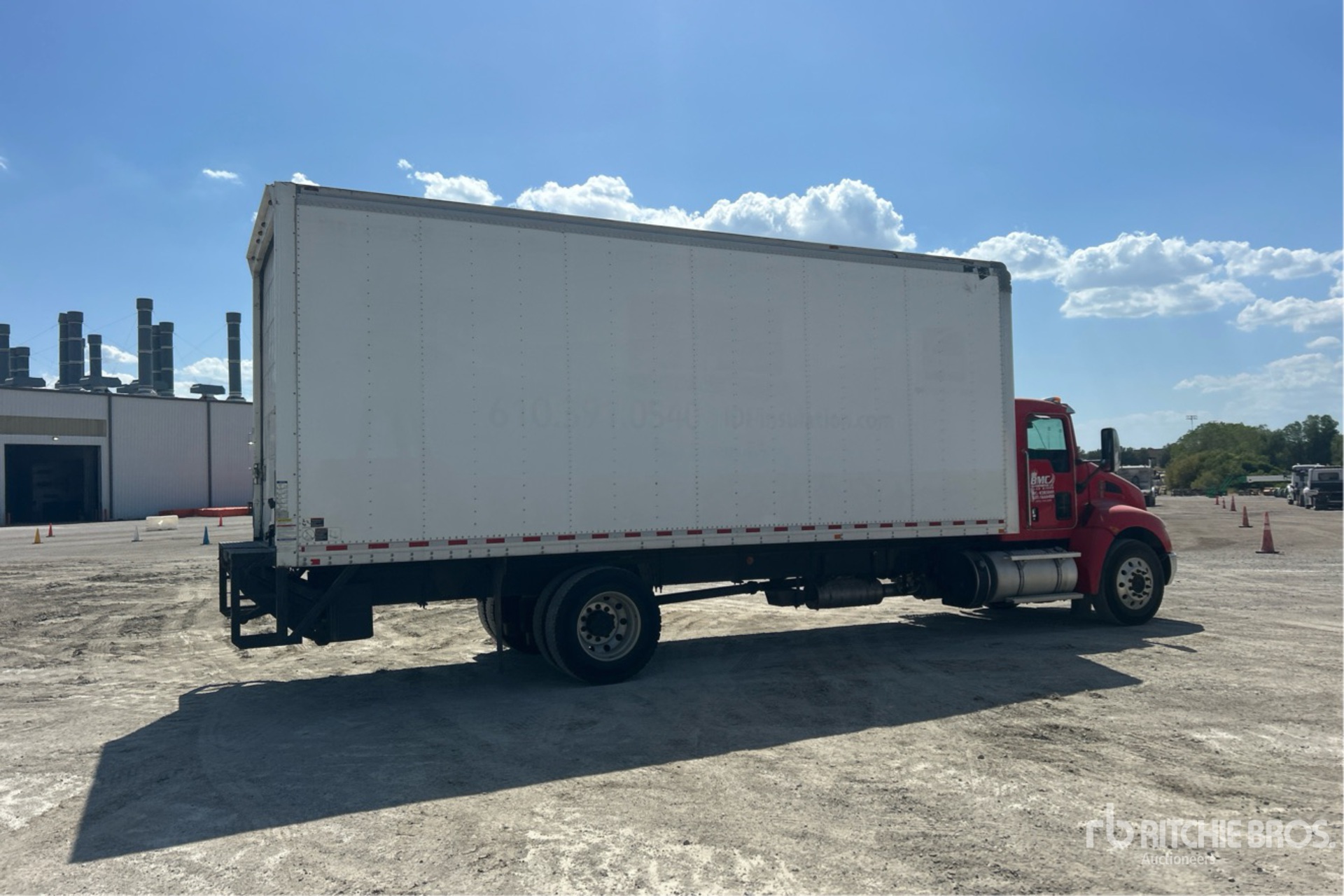 2017 Kenworth T270