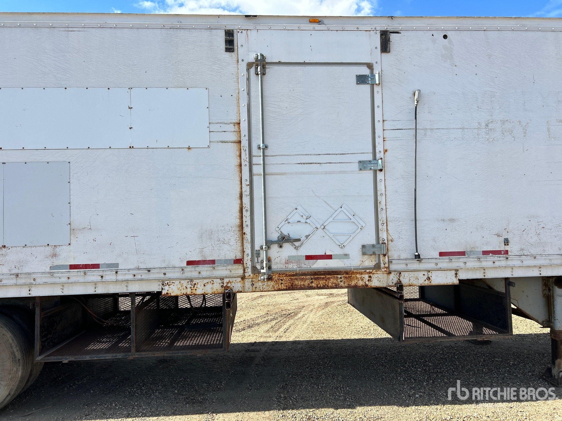 1981 Trailmobile 45 ft T/A Storage