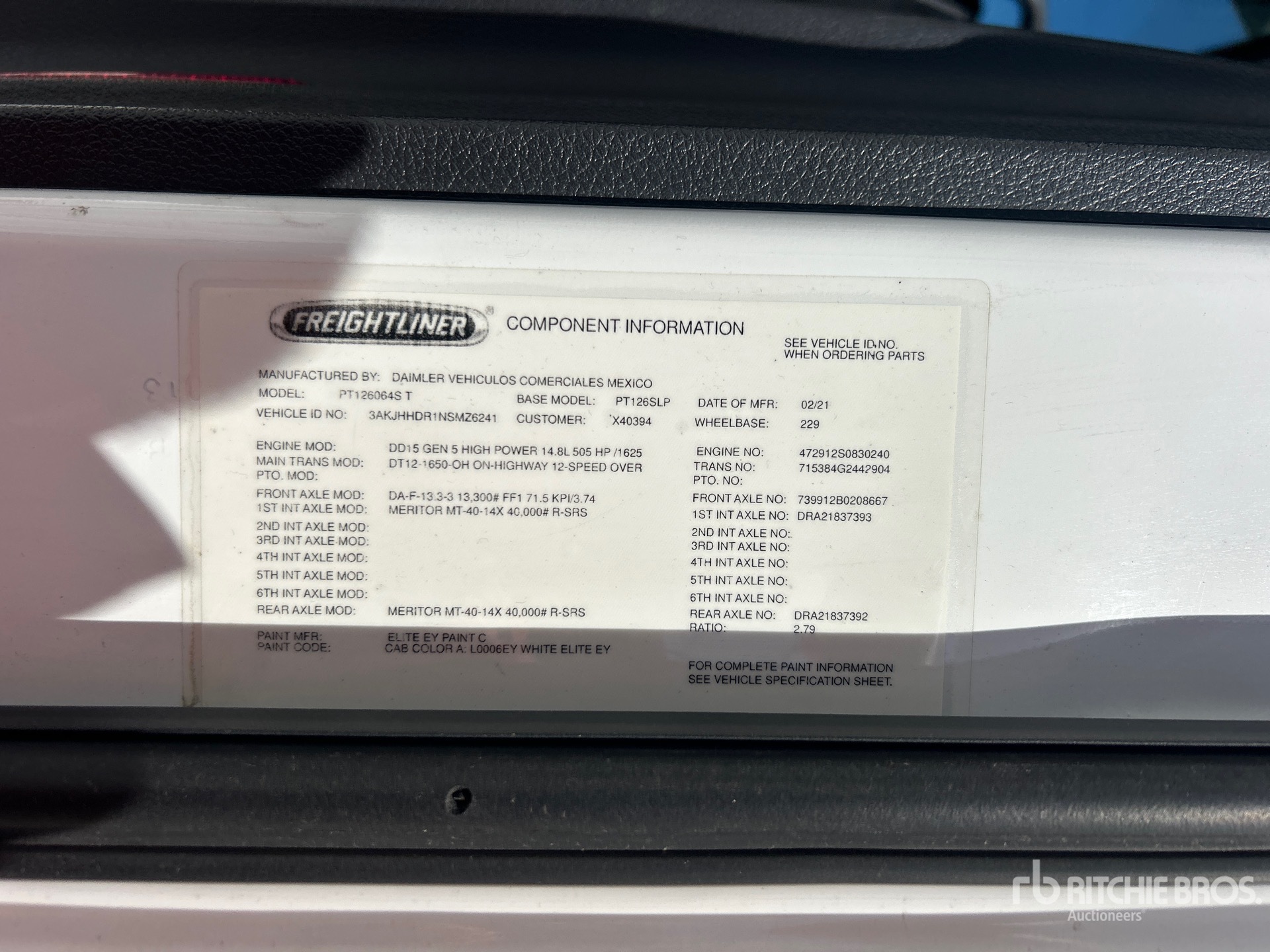 2022 Freightliner CASCADIA 126