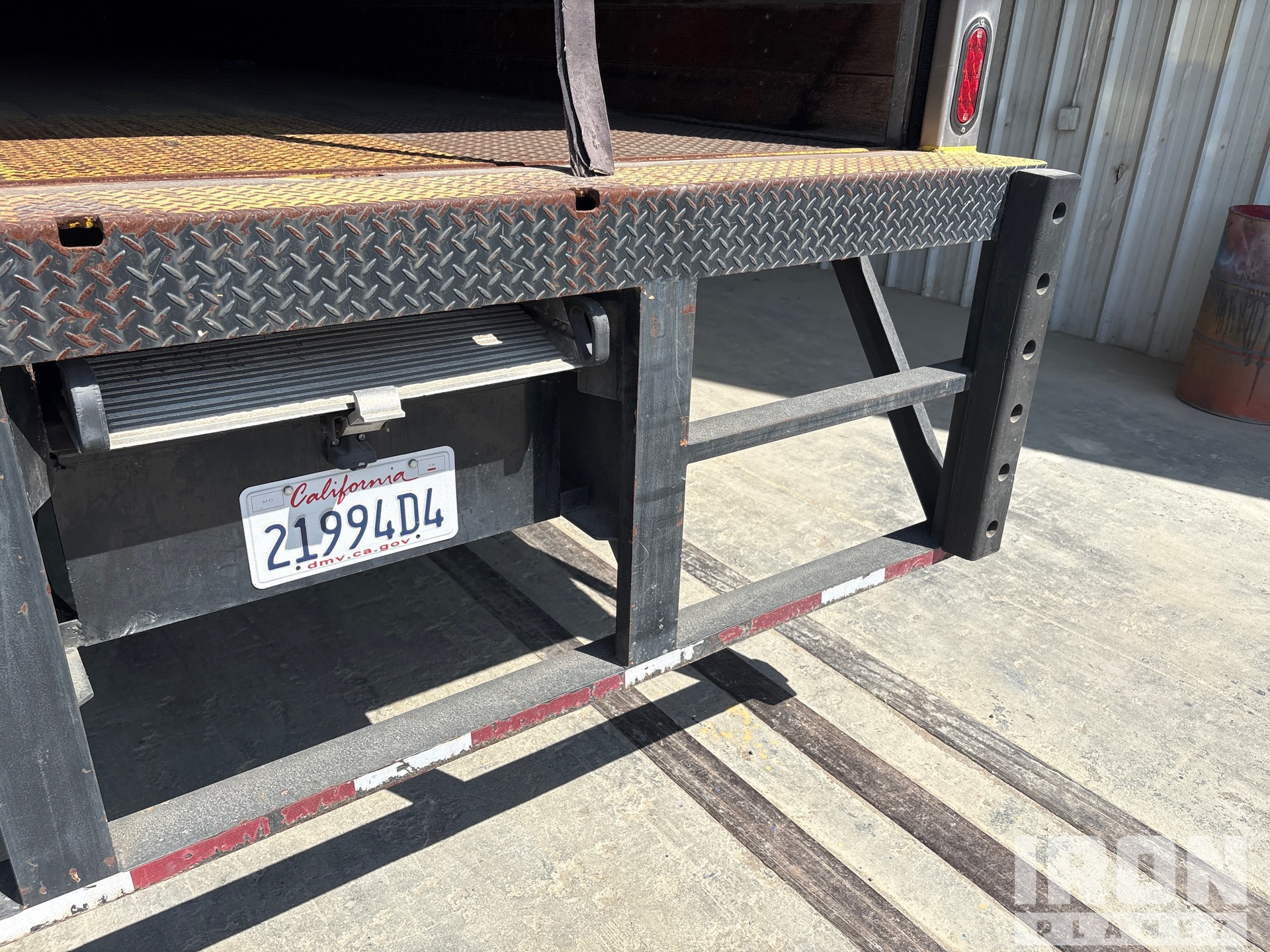 2017 International 4300 SBA