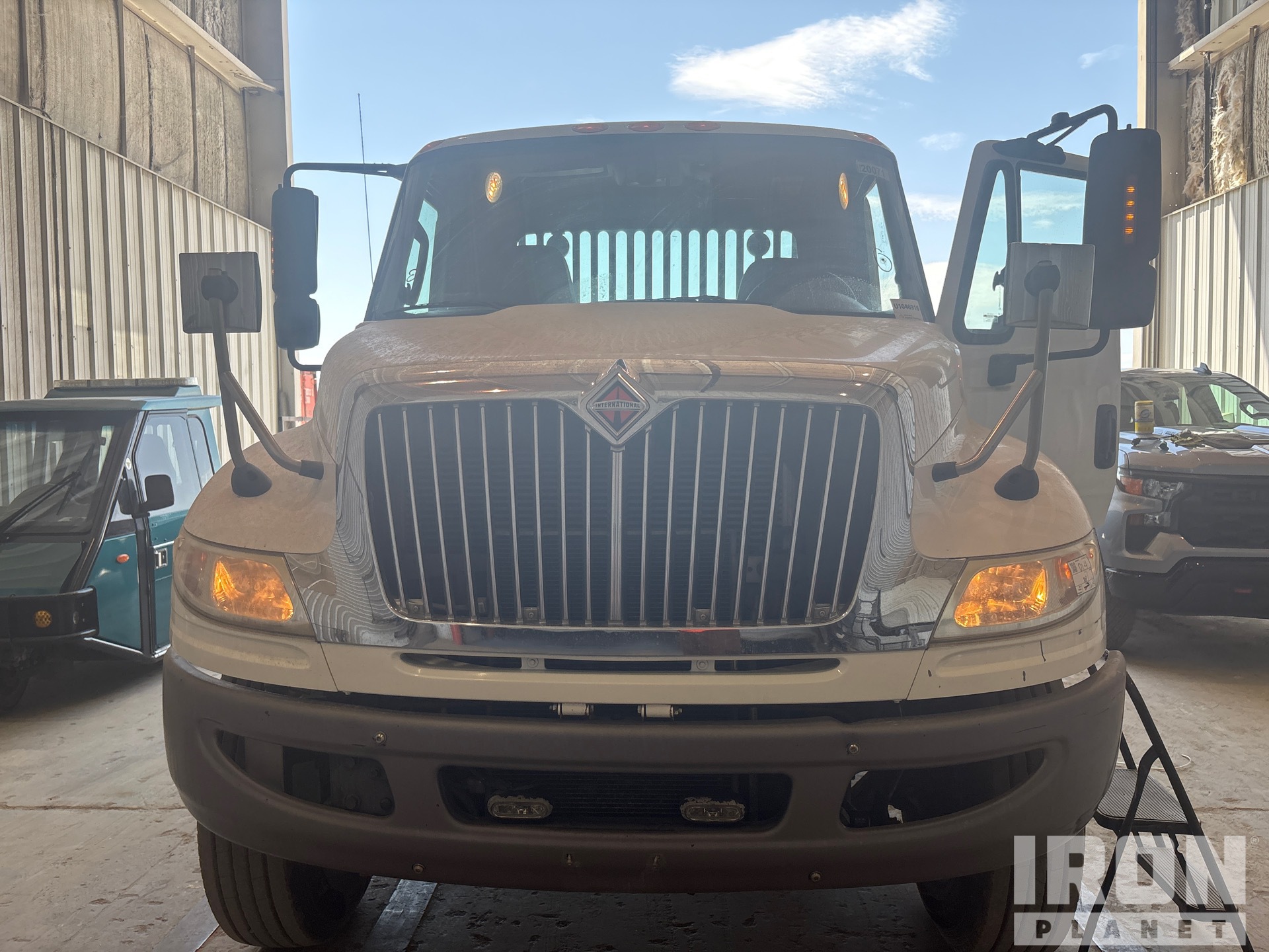 2019 International 4300 SBA