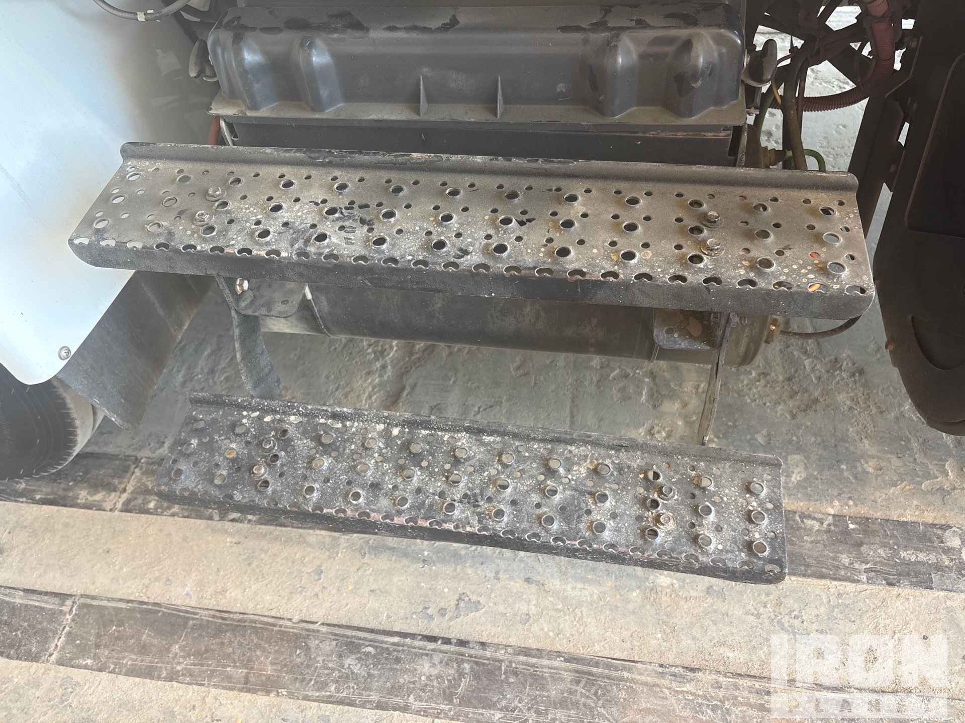 2019 International 4300 SBA