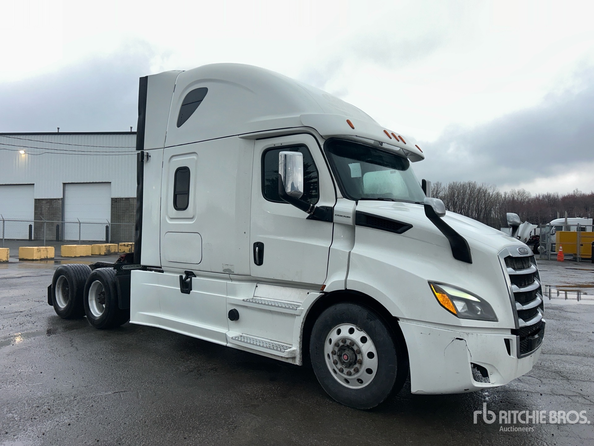 2019 Freightliner CASCADIA 116