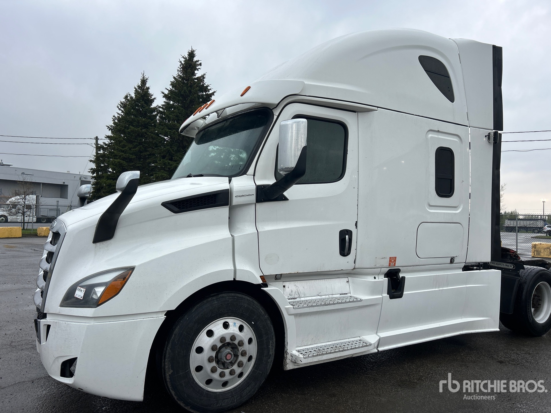 2019 Freightliner CASCADIA 116
