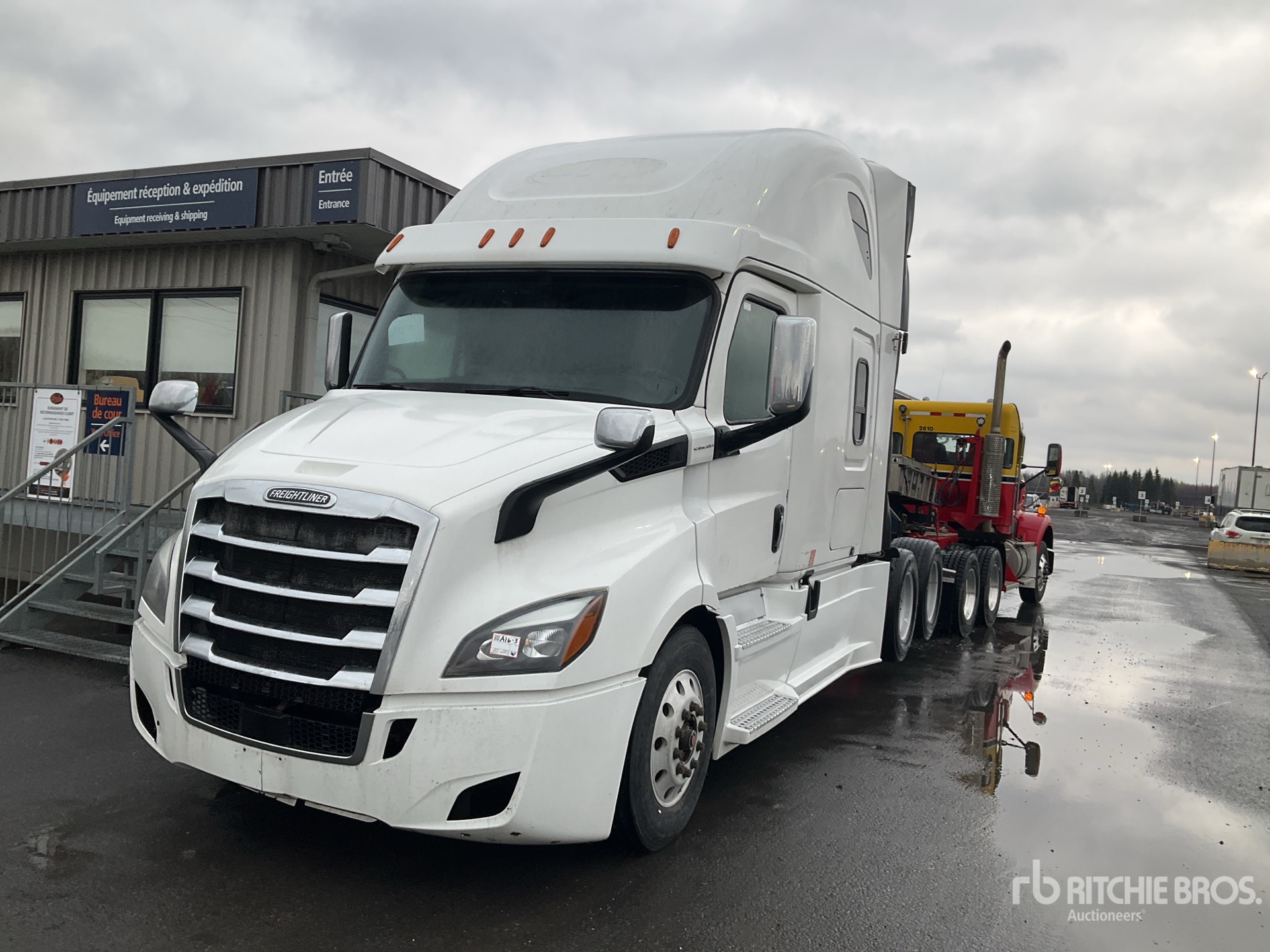 2019 Freightliner CASCADIA 116