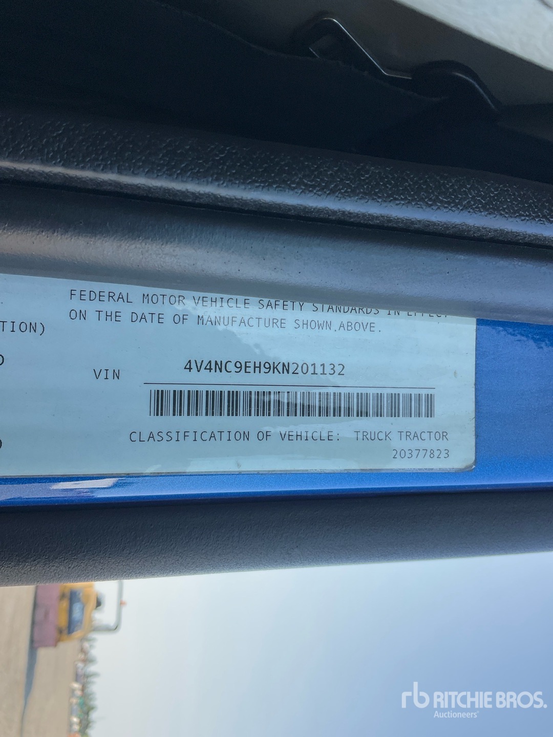 2019 Volvo VNL760