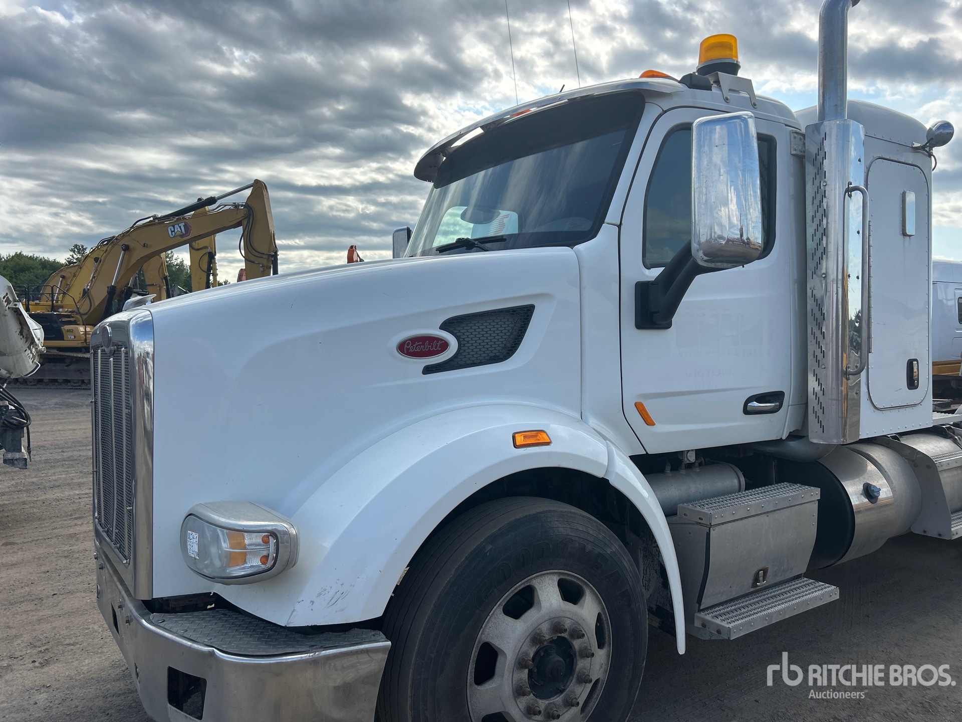 2015 Peterbilt 567