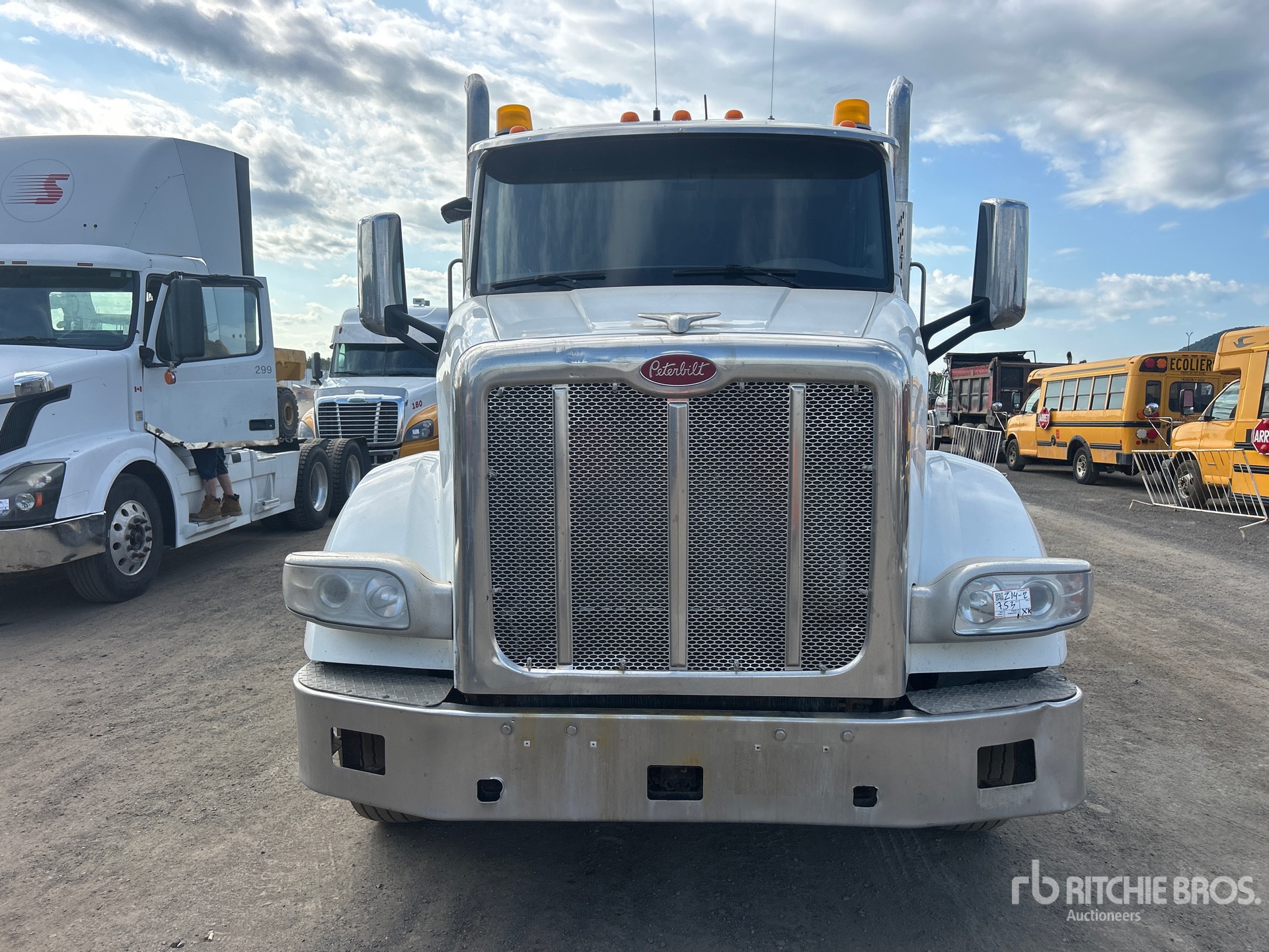 2015 Peterbilt 567