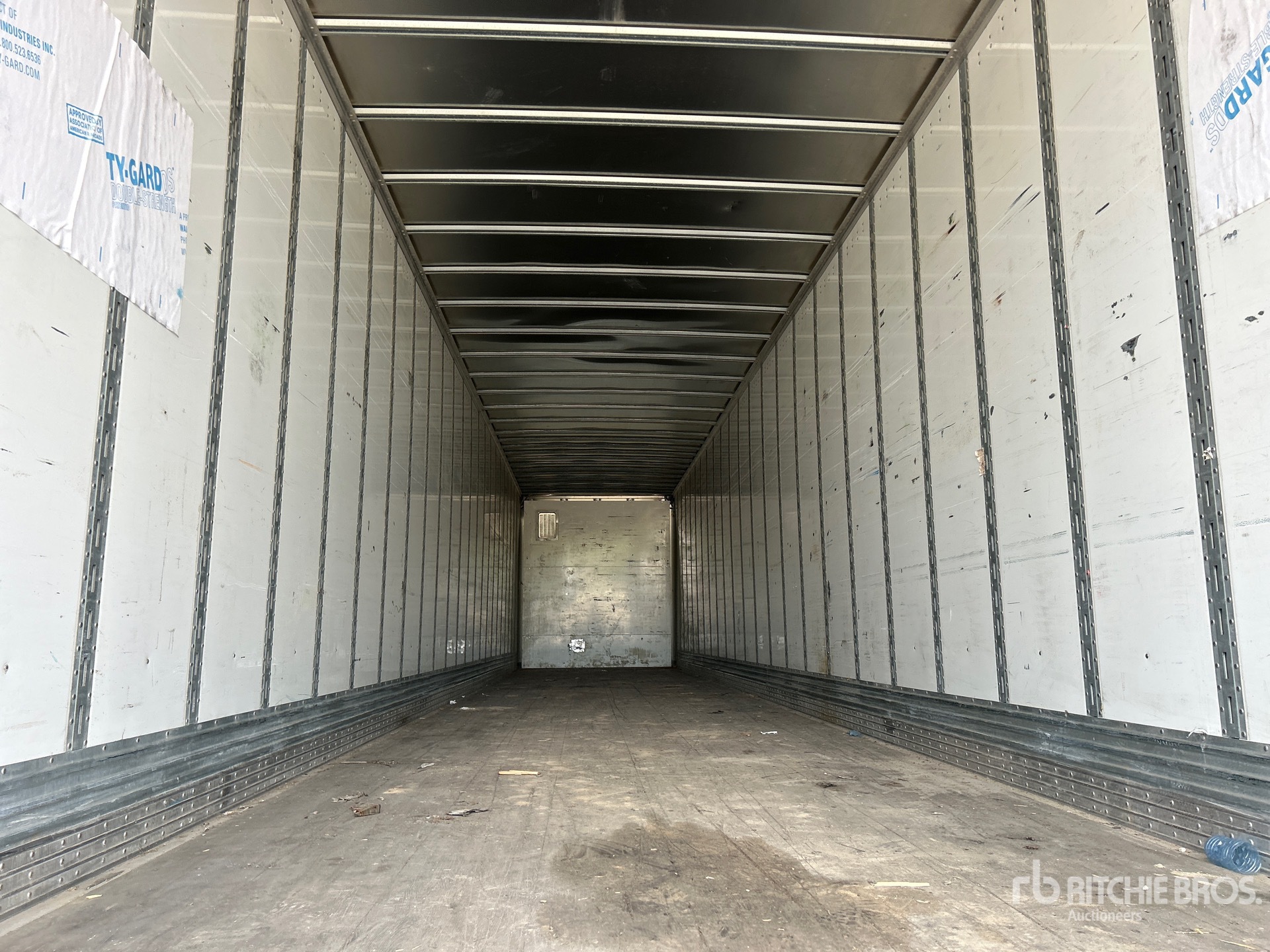 2023 Vanguard 53 ft x 102 in T/A