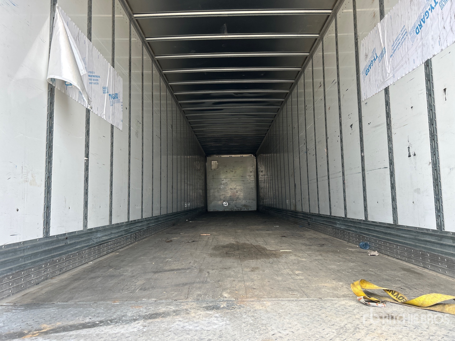 2023 Vanguard 53 ft x 102 in T/A