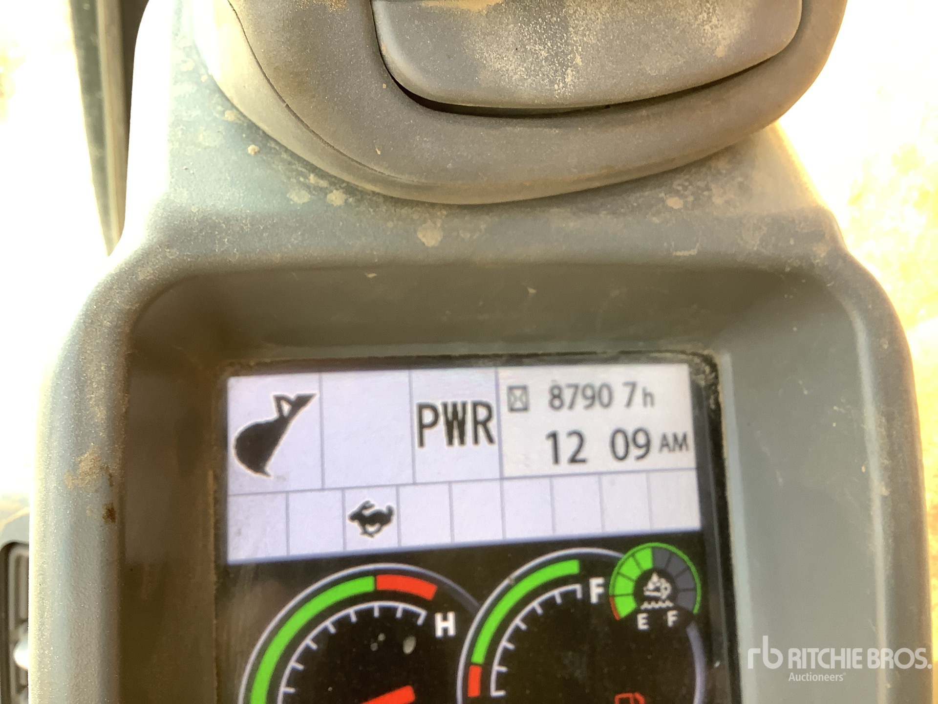 2015 Hitachi ZX300LC-6