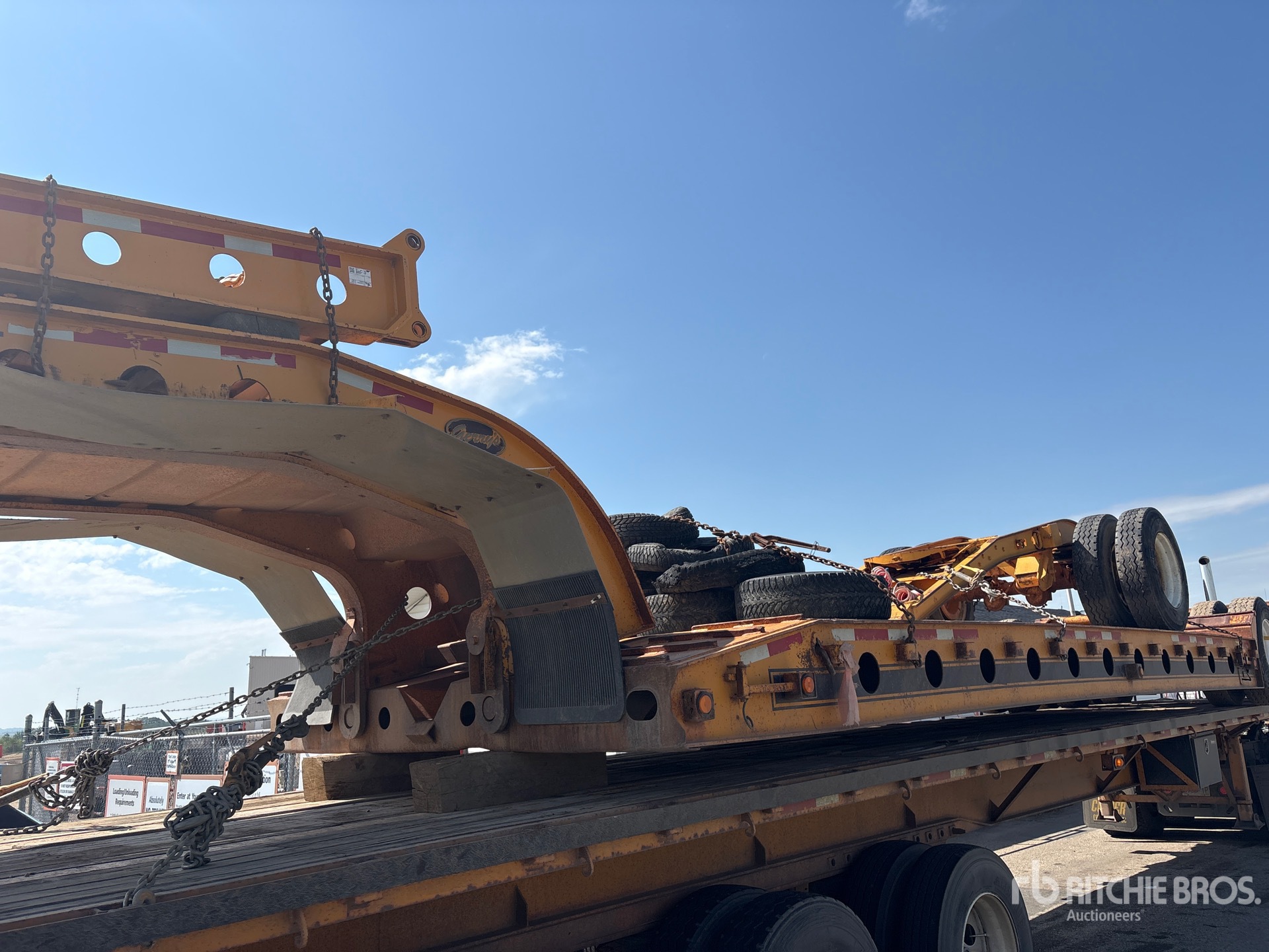 Photo of a 1994 Gerrys Tri/A Removable Gooseneck