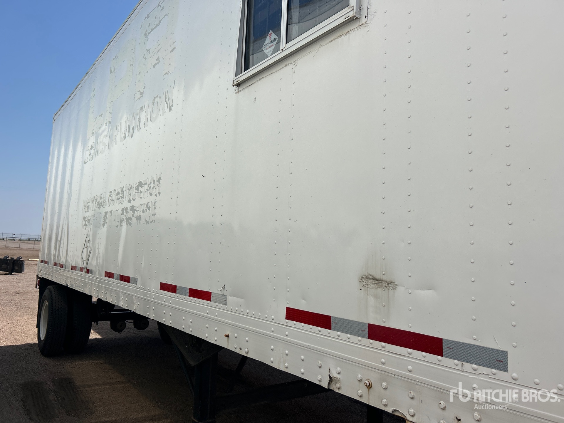 1985 Strick 28 ft x 102 in S/A