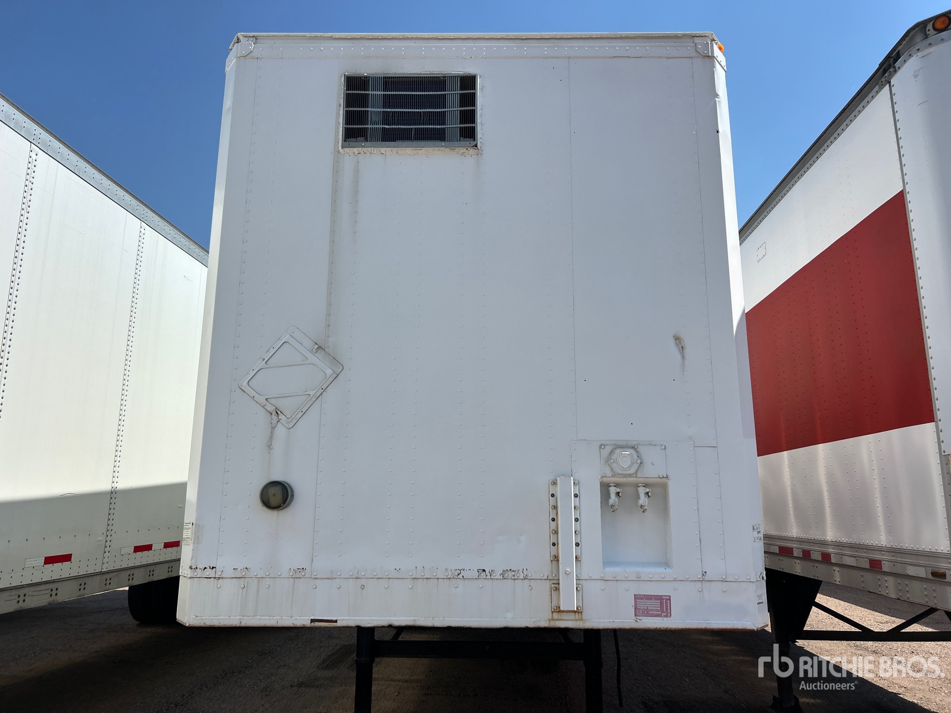 1985 Strick 28 ft x 102 in S/A
