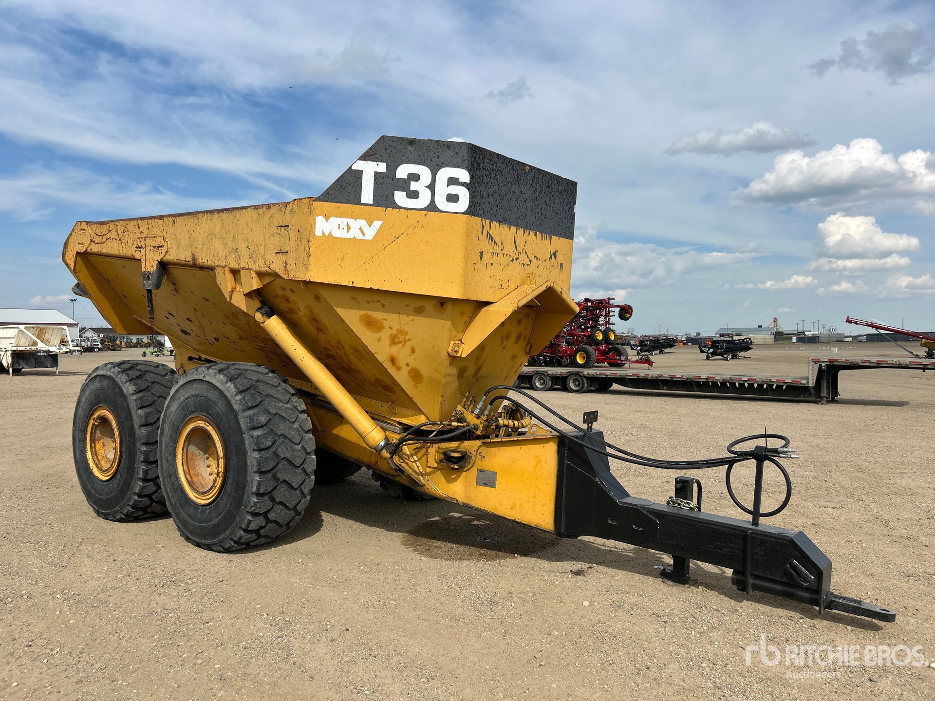 2001 Moxy MT36