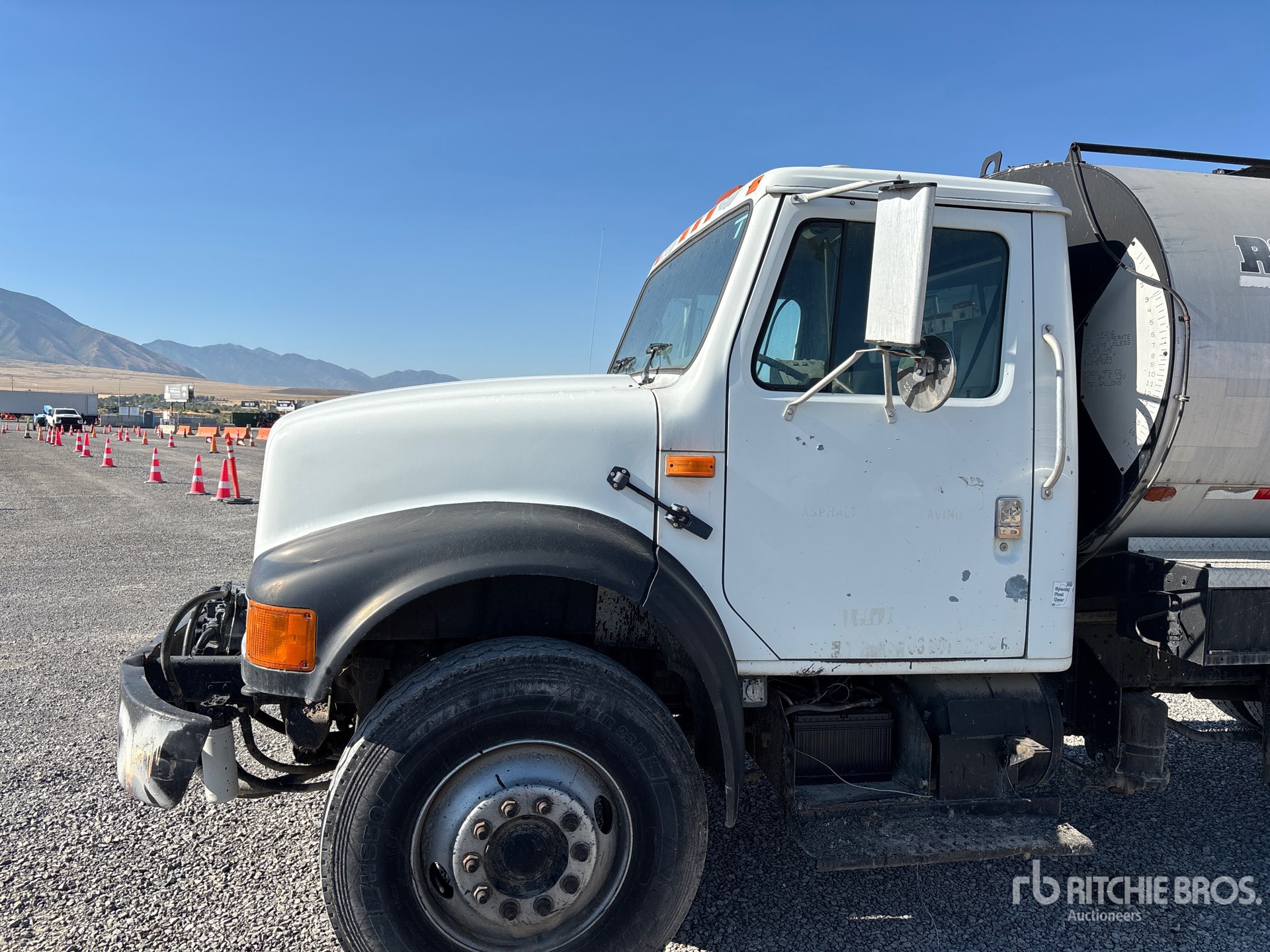1993 International 4700
