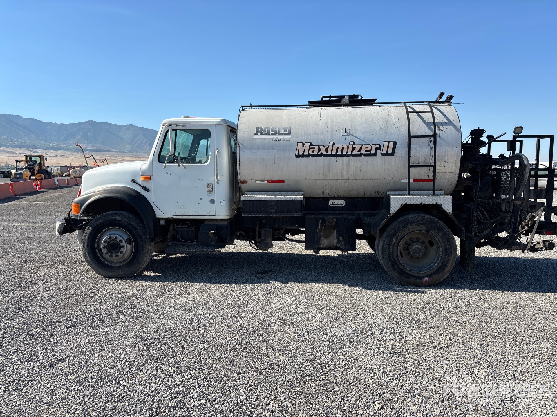 1993 International 4700