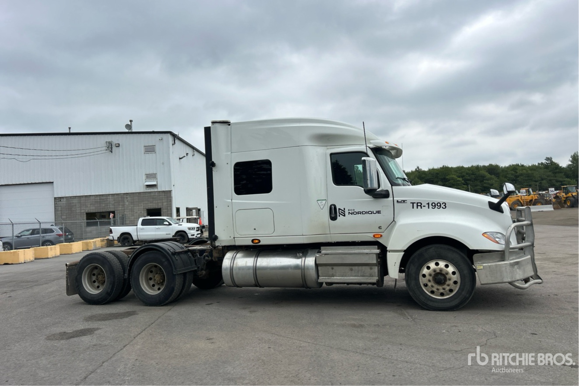 2019 International LT625