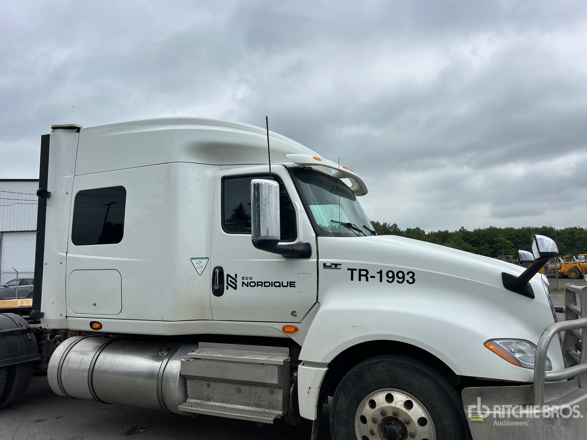 2019 International LT625