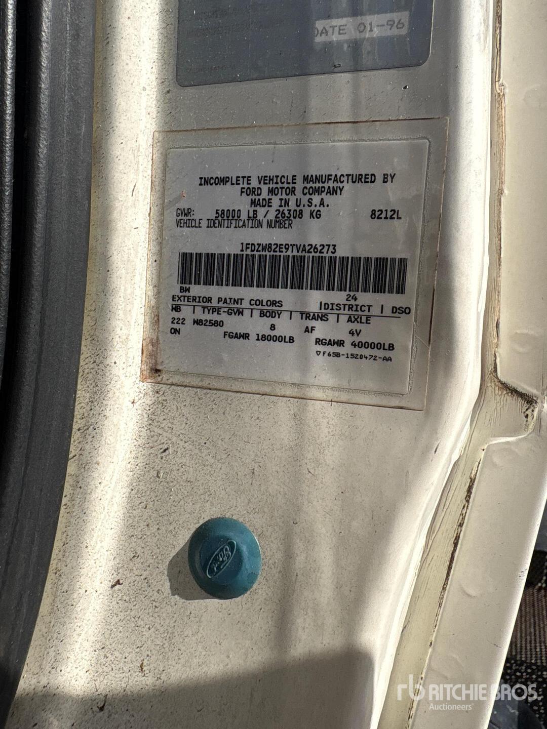 1996 Ford L8000