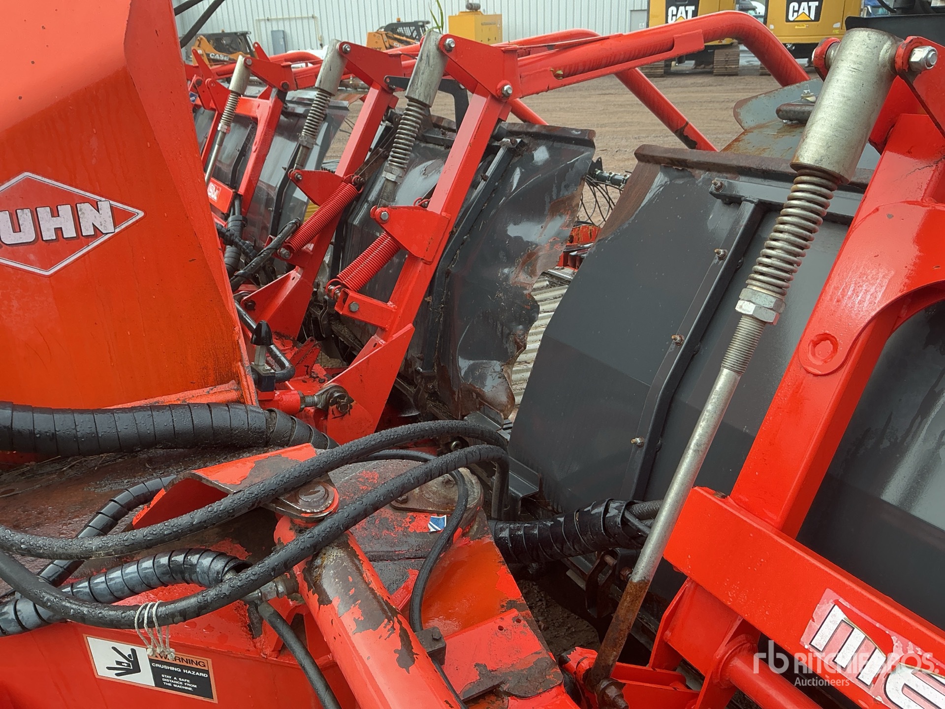 2017 Kuhn MERGE MAXX 900
