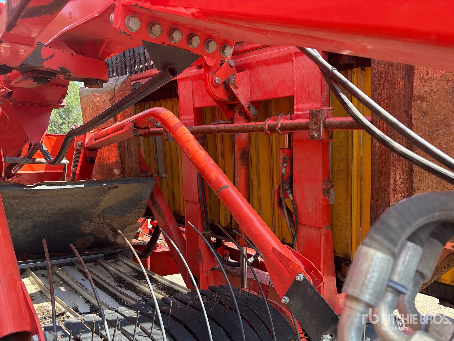 2017 Kuhn MERGE MAXX 900